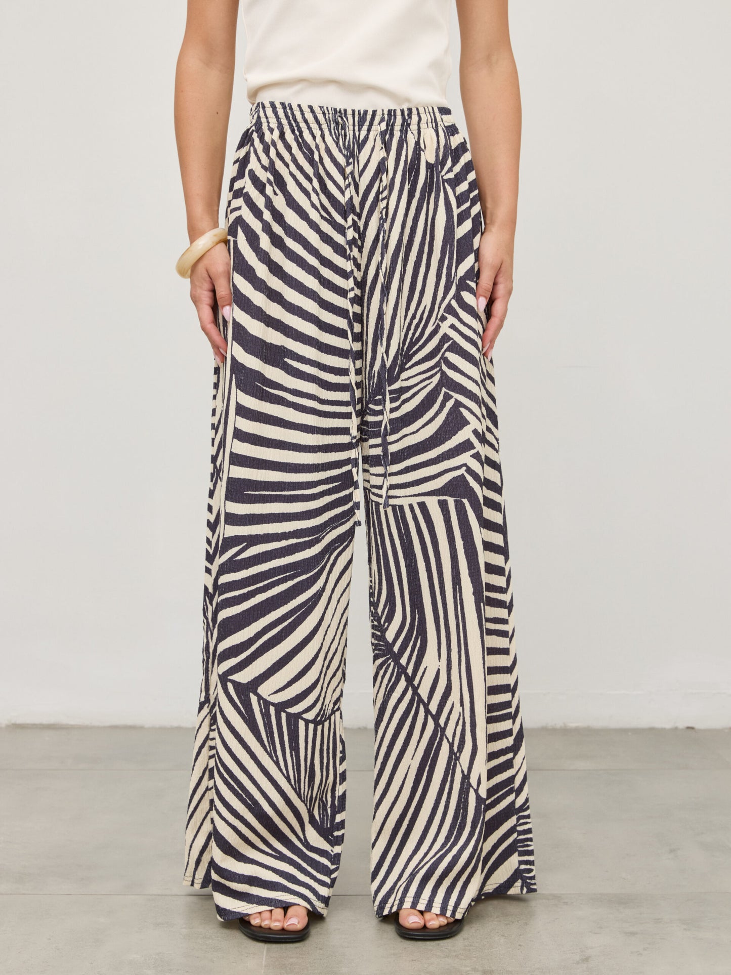 מכנסי פסים ארוכים מיגל | שחור