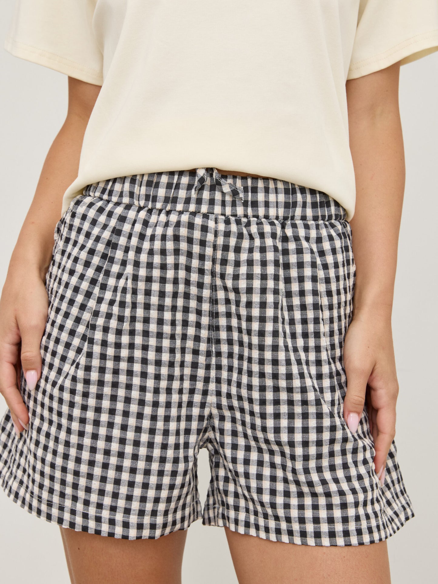 מכנסיים קצרים משובצים סאמר | שחור