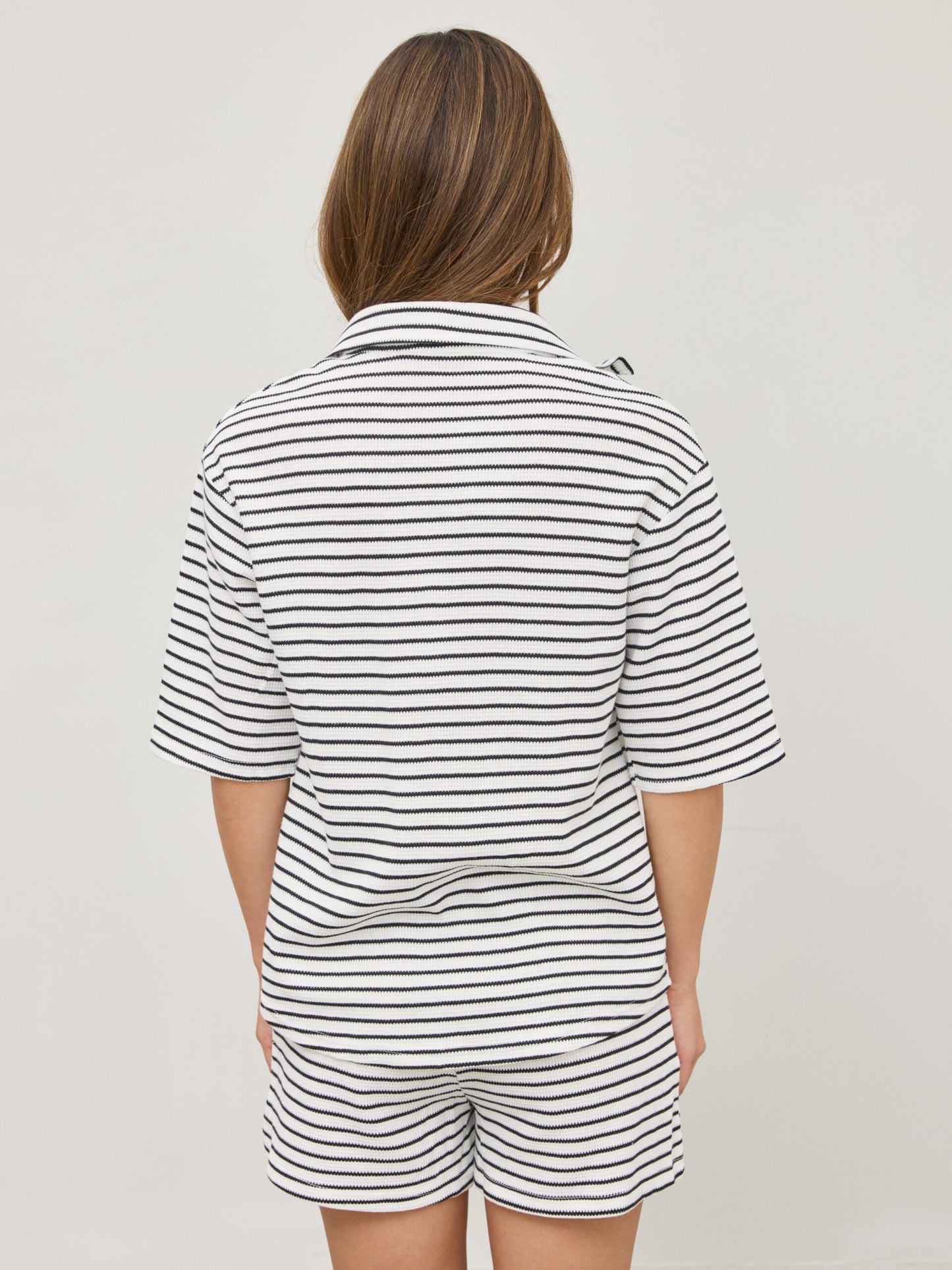 חליפת פסים רוסו | שחור