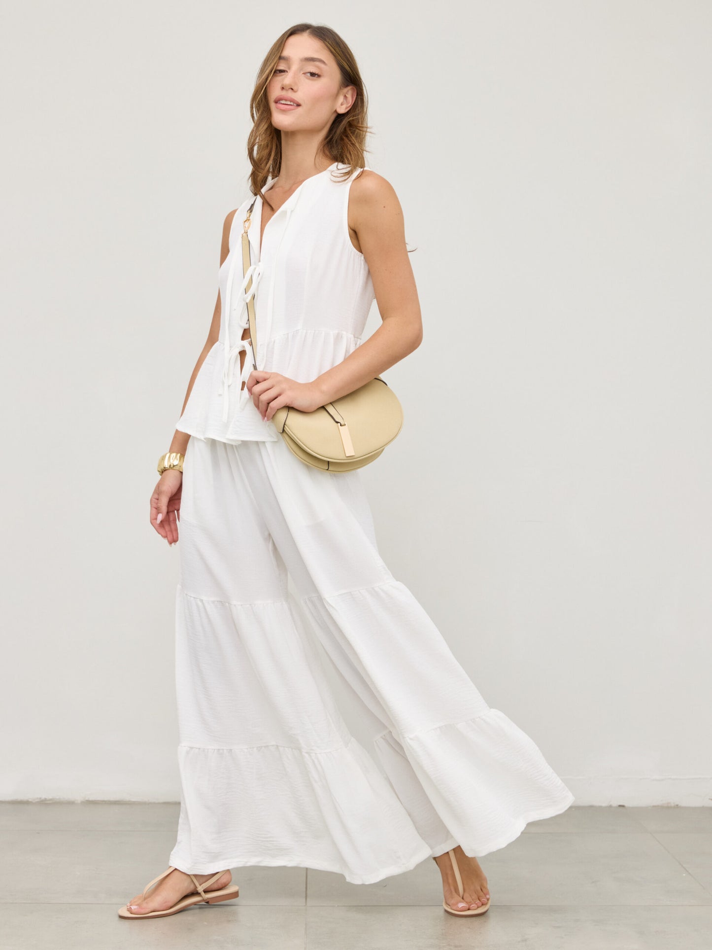 וסט קשירה לורן | לבן