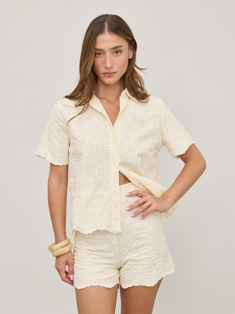 חולצה מכופתרת תחרה סופי | שמנת