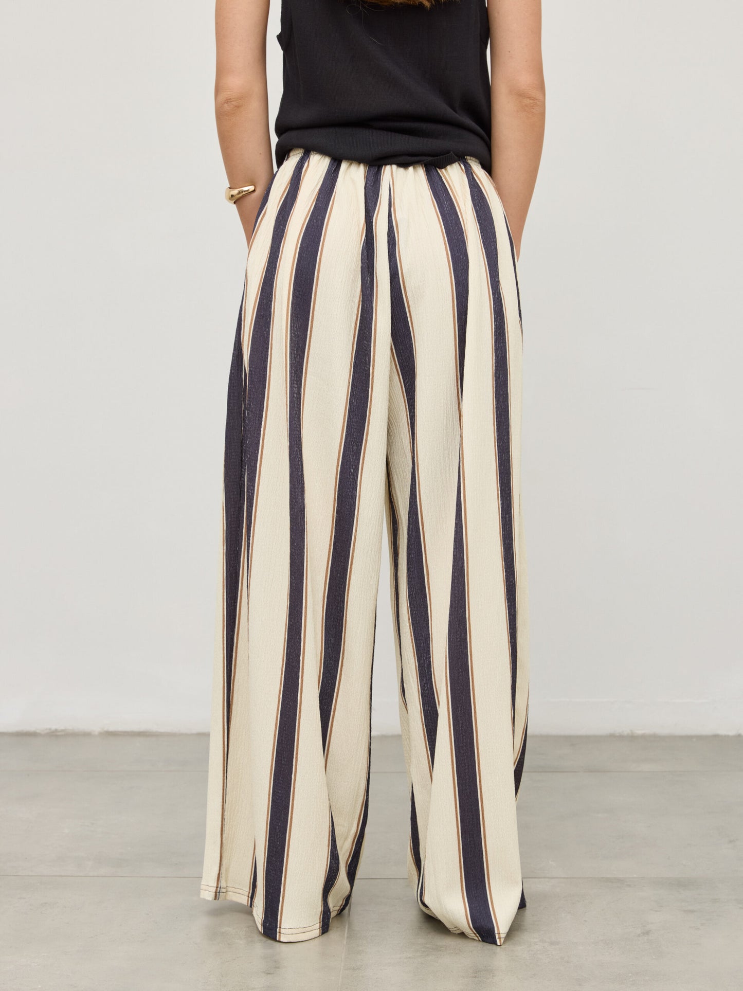 מכנסי פסים ארוכים מקסון | שחור