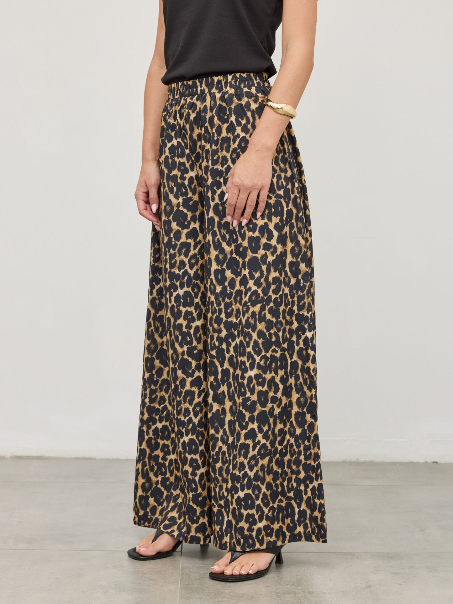 מכנסיים ארוכים הדפס מנומר דונטלה | מנומר