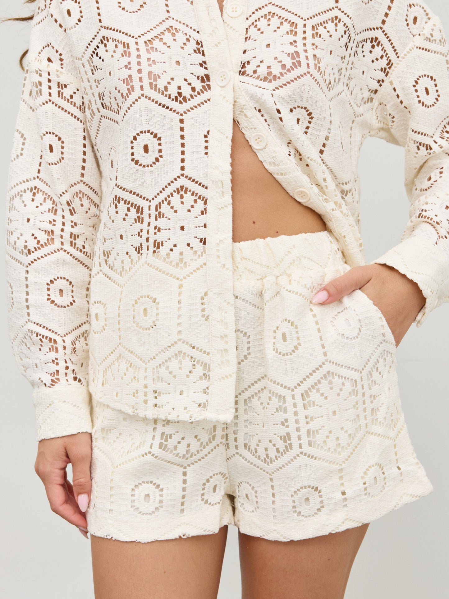 מכנסי תחרה  קצרים דוני | לבן