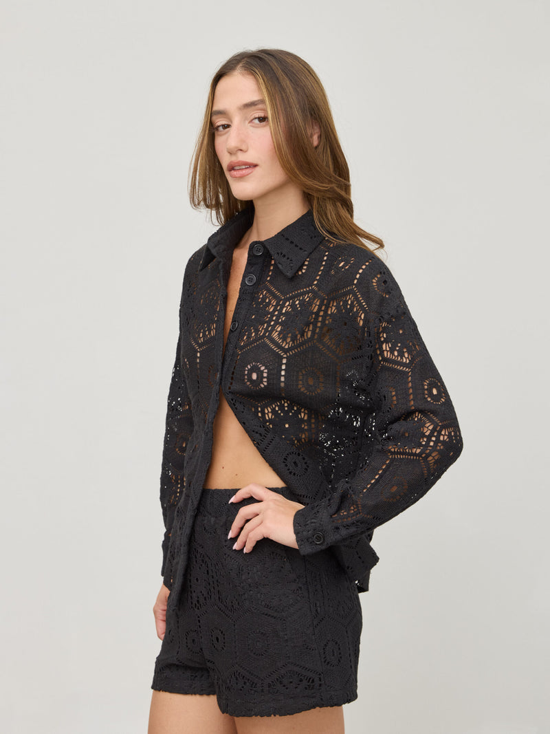 חולצת תחרה  מכופתרת דוני | שחור