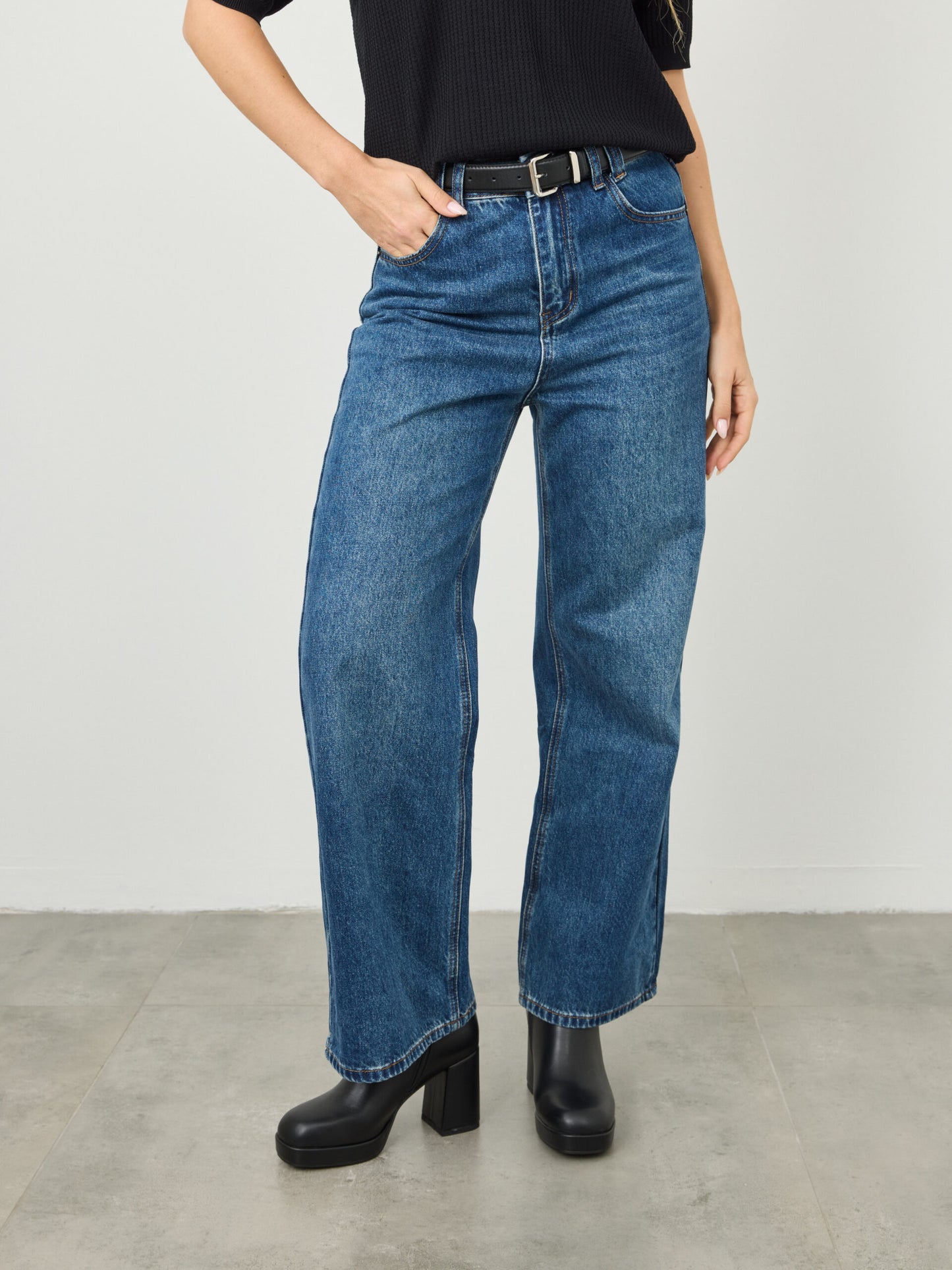 מגפוני עקב מאל | שחור