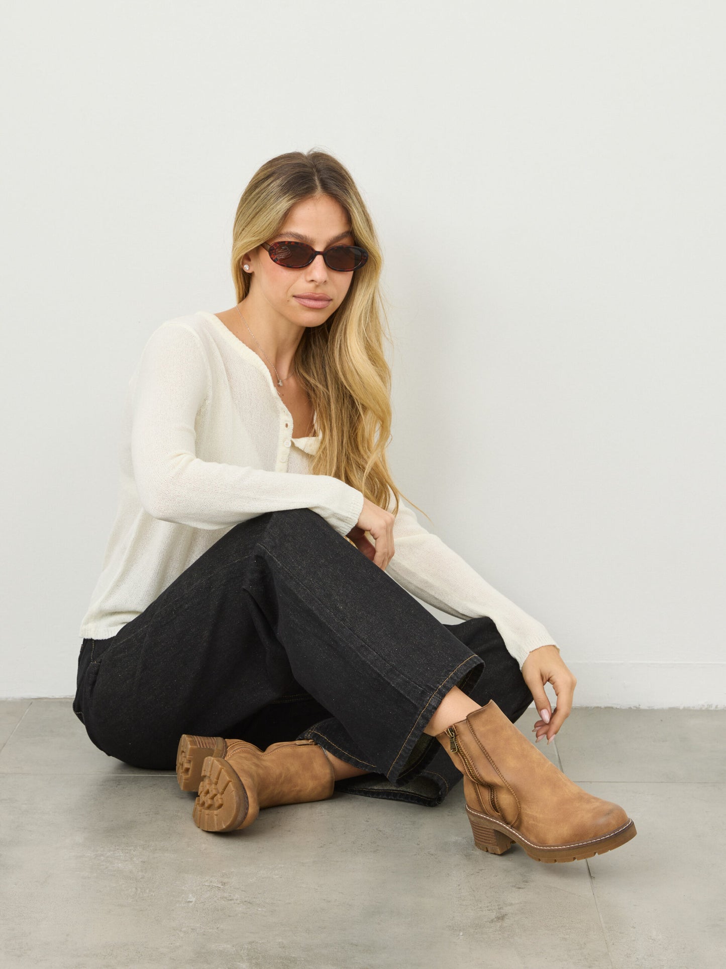 מגפוני סוליית טרקטור טנסי | קאמל