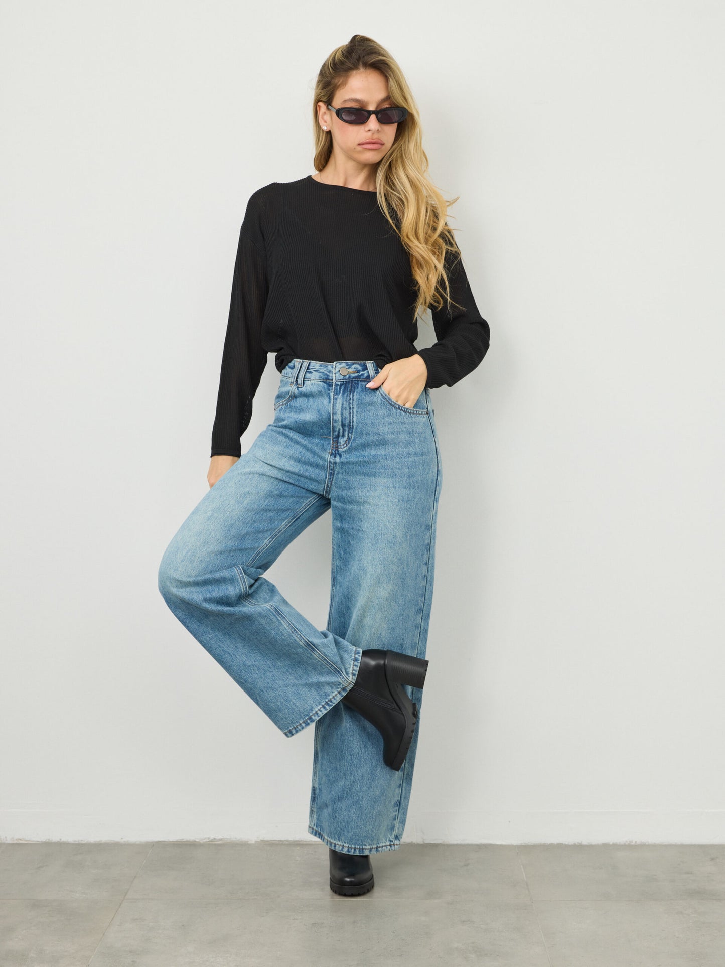 מגפוני עקב סוליית טרקטור דרלין | שחור