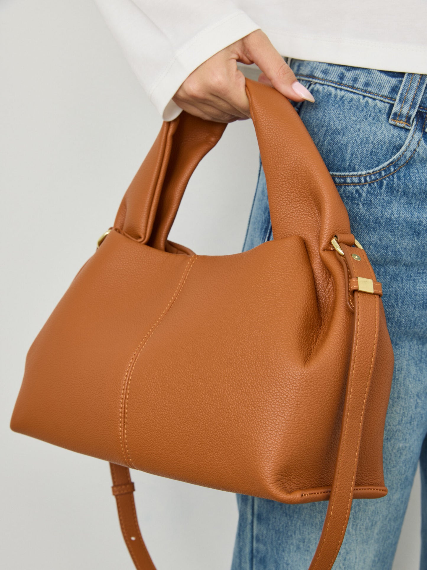 תיק קוני | חום