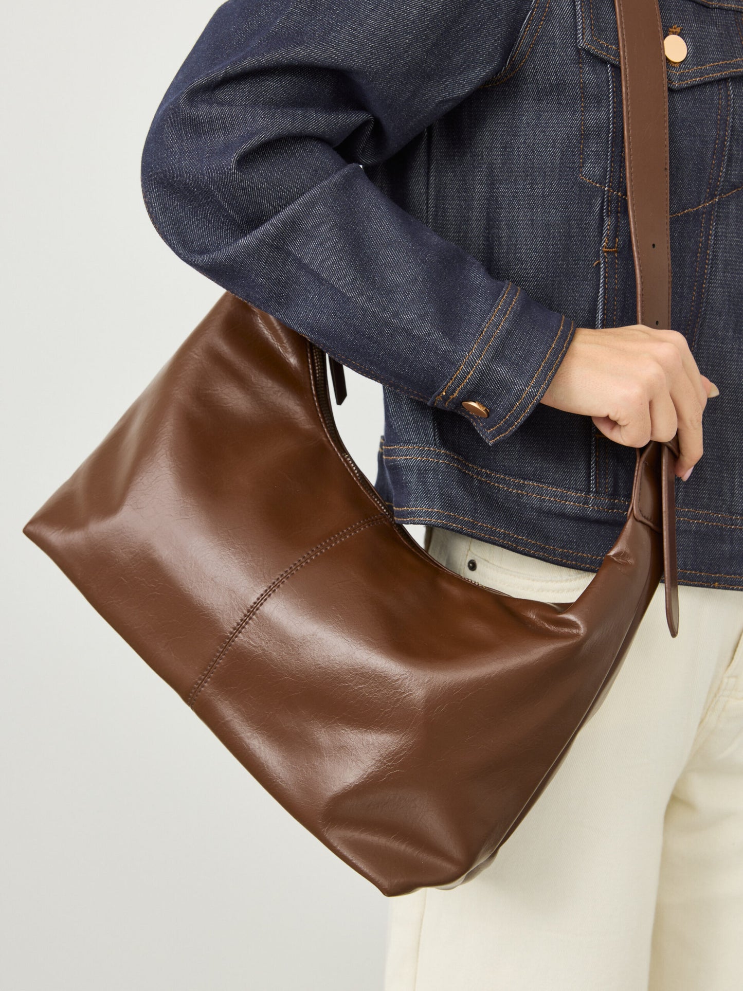 תיק ניילין | חום