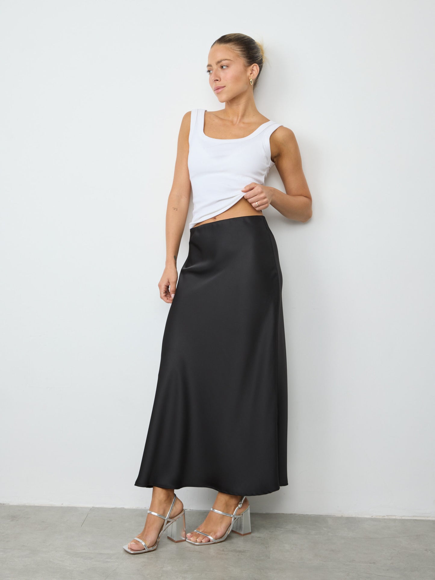 סנדלי עקב עלמה | כסף