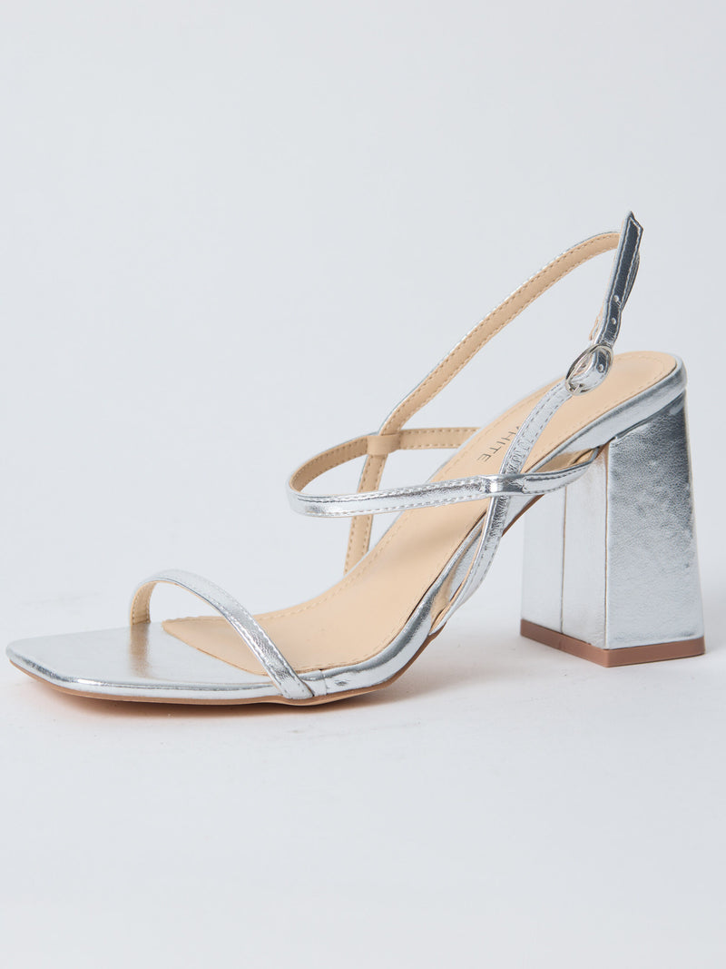סנדלי עקב עלמה | כסף