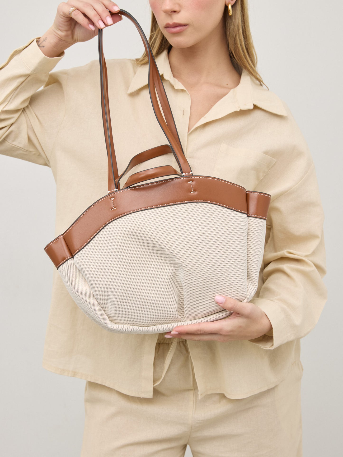 תיק לוסי | קאמל