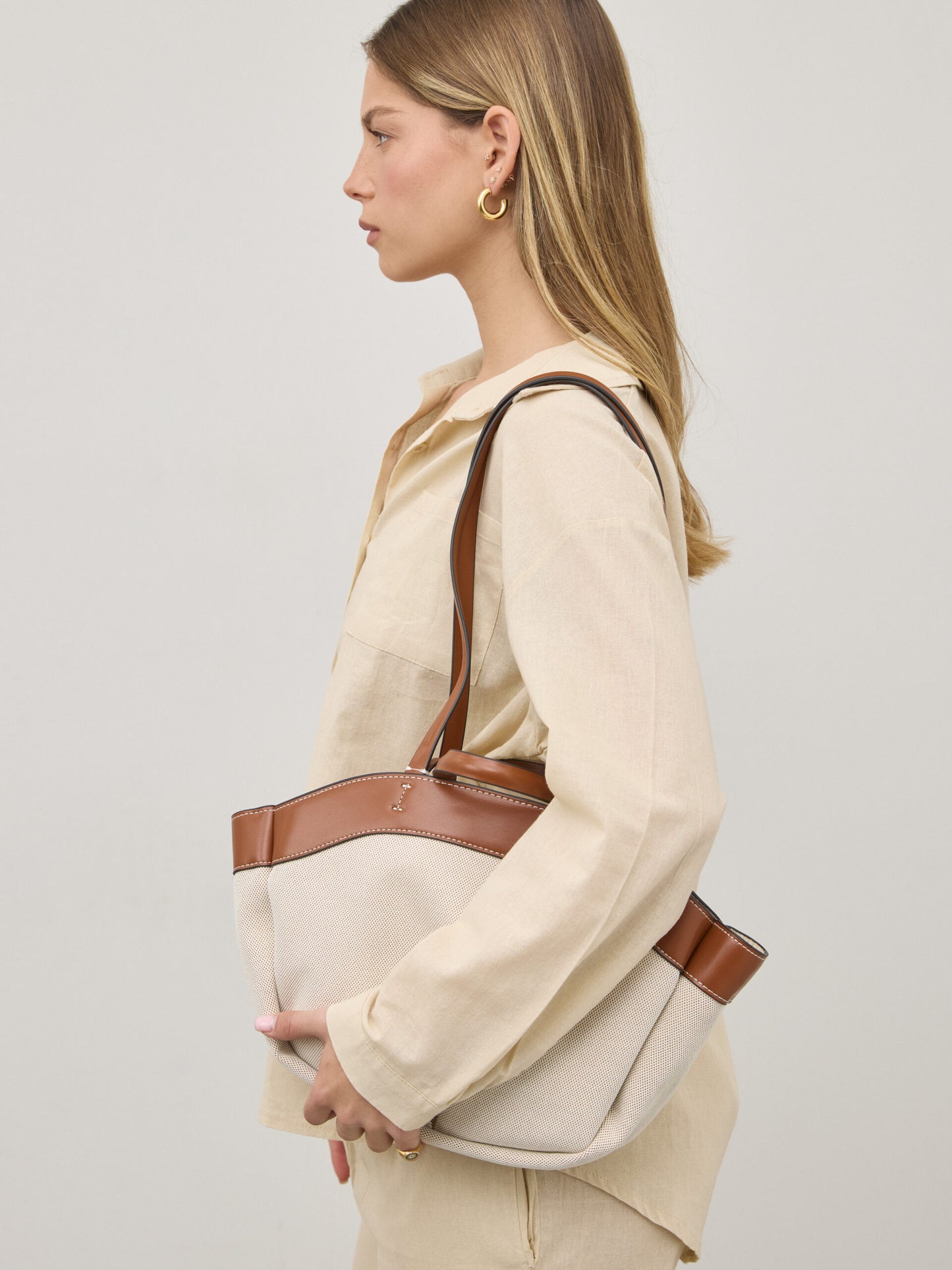 תיק לוסי | קאמל