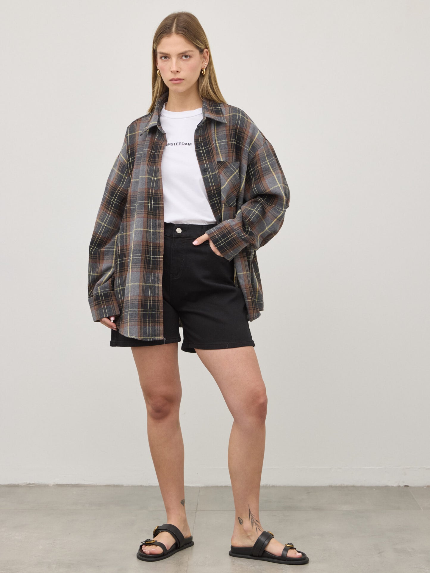 ג'ינס קצר טיילור | שחור