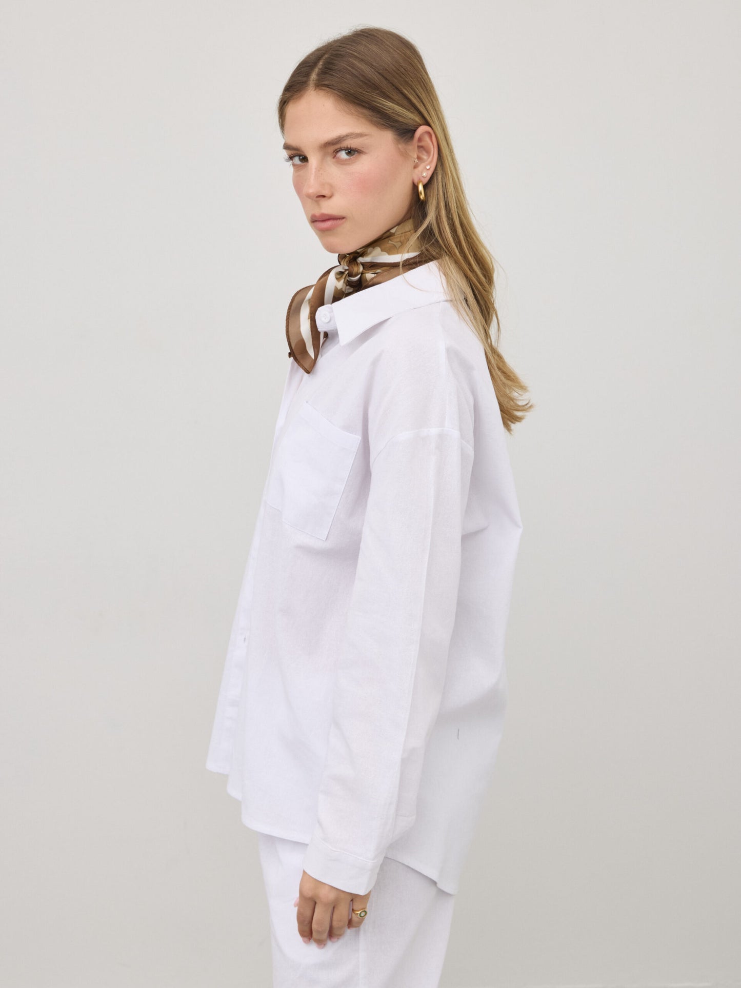 חולצה מכופתרת פשתן פלורנס | לבן