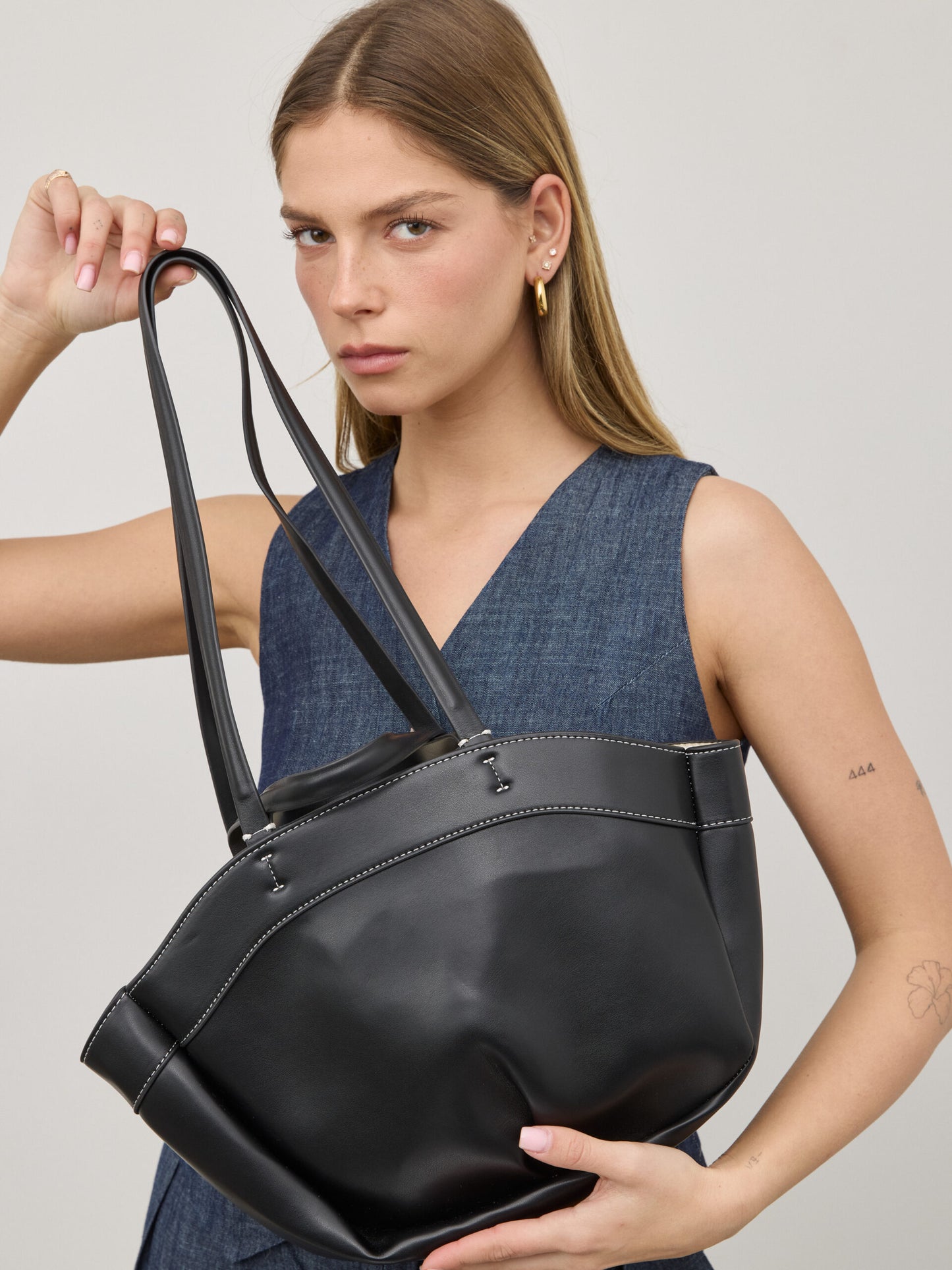 תיק לוסי | שחור