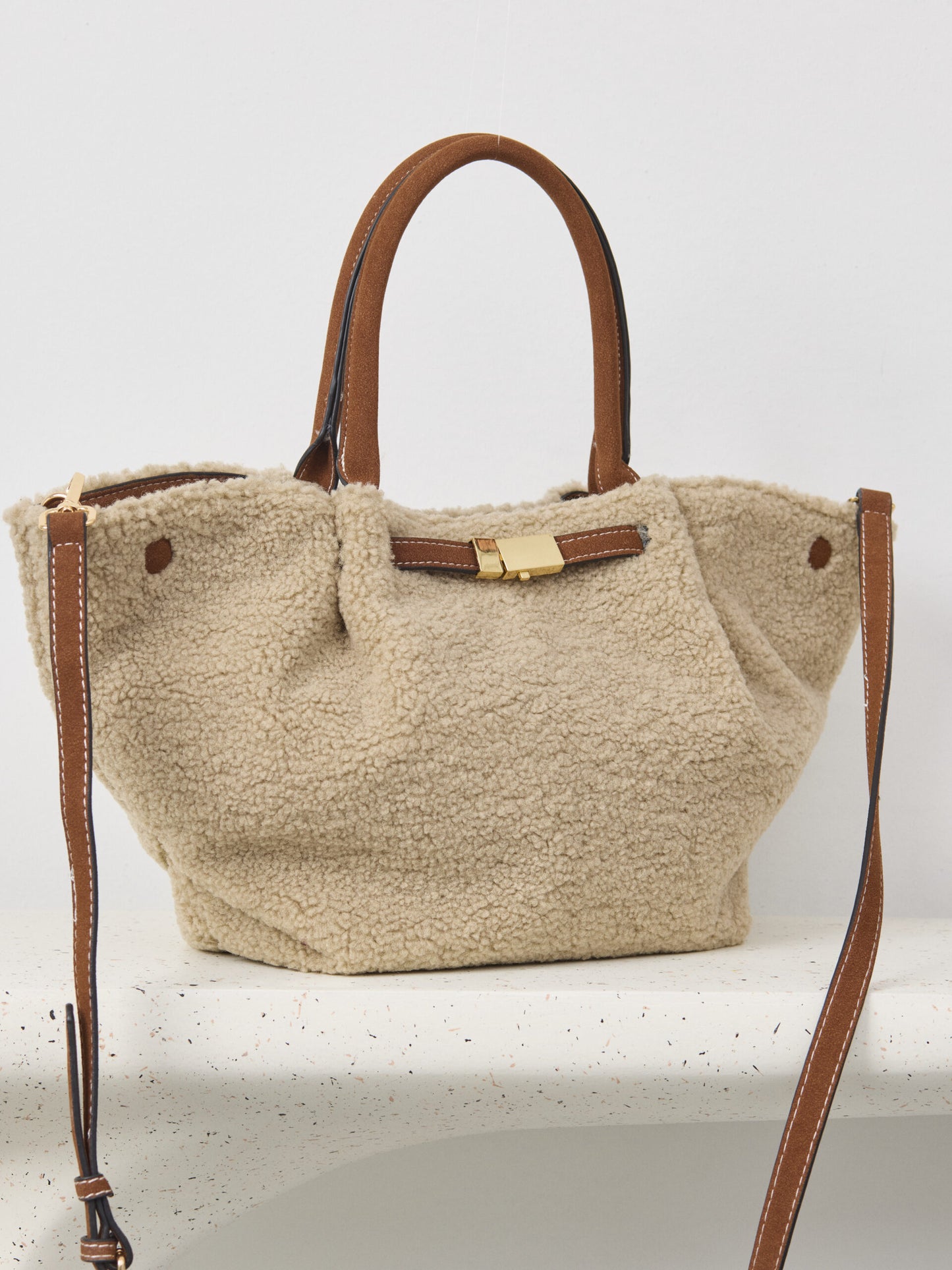 תיק פרווה אדלה | בז'