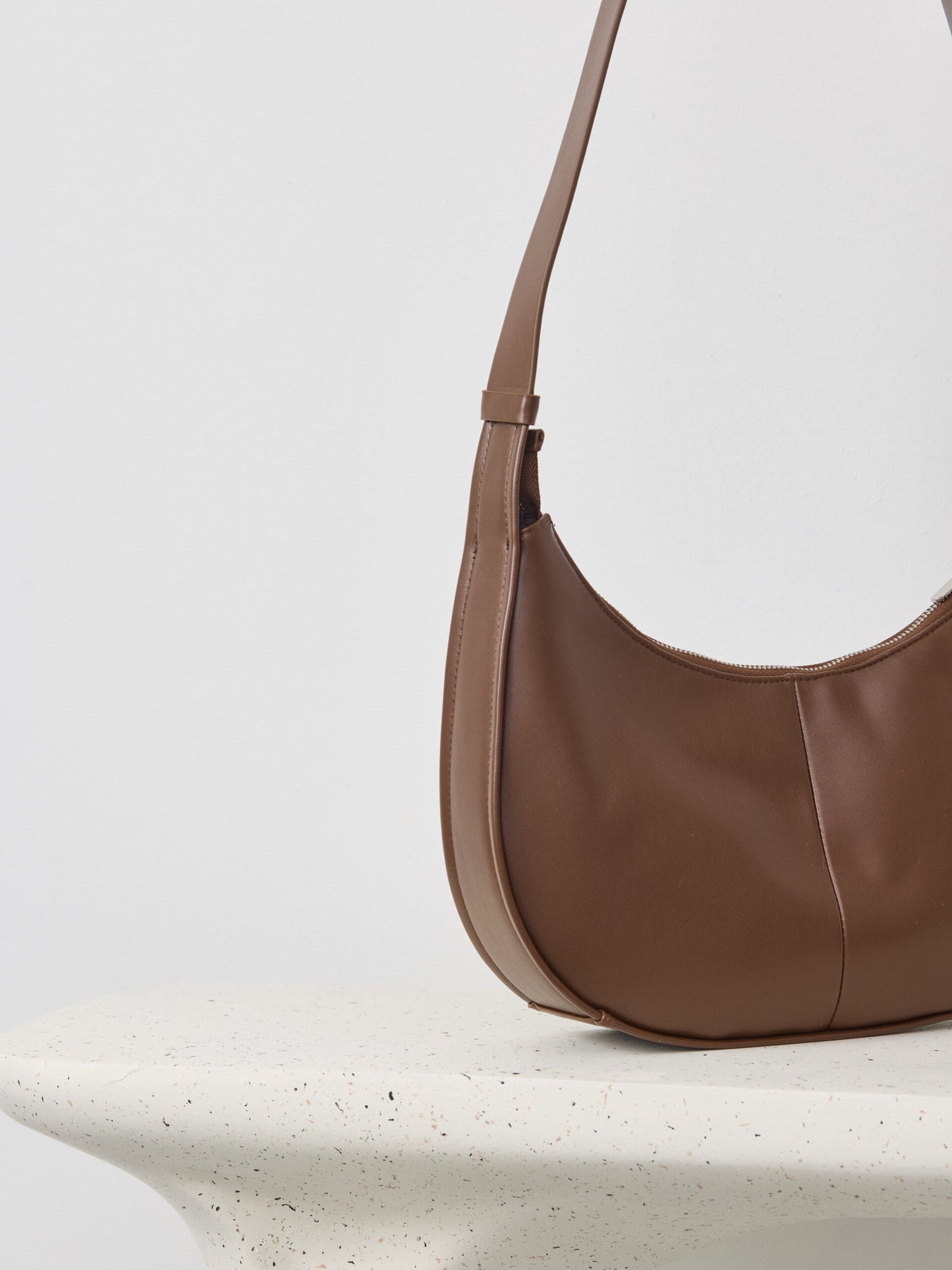 תיק אנה | חום