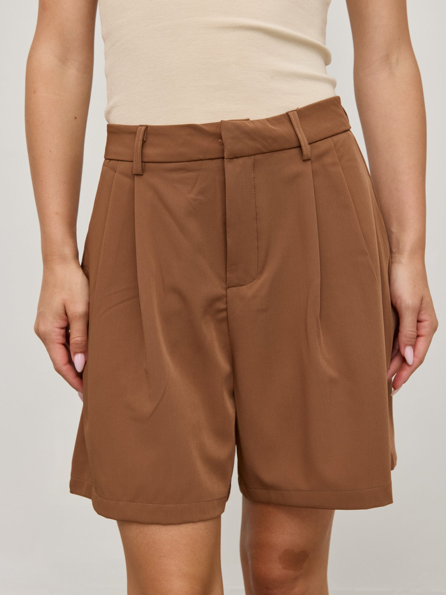 מכנסי ברמודה קיאנו | חום