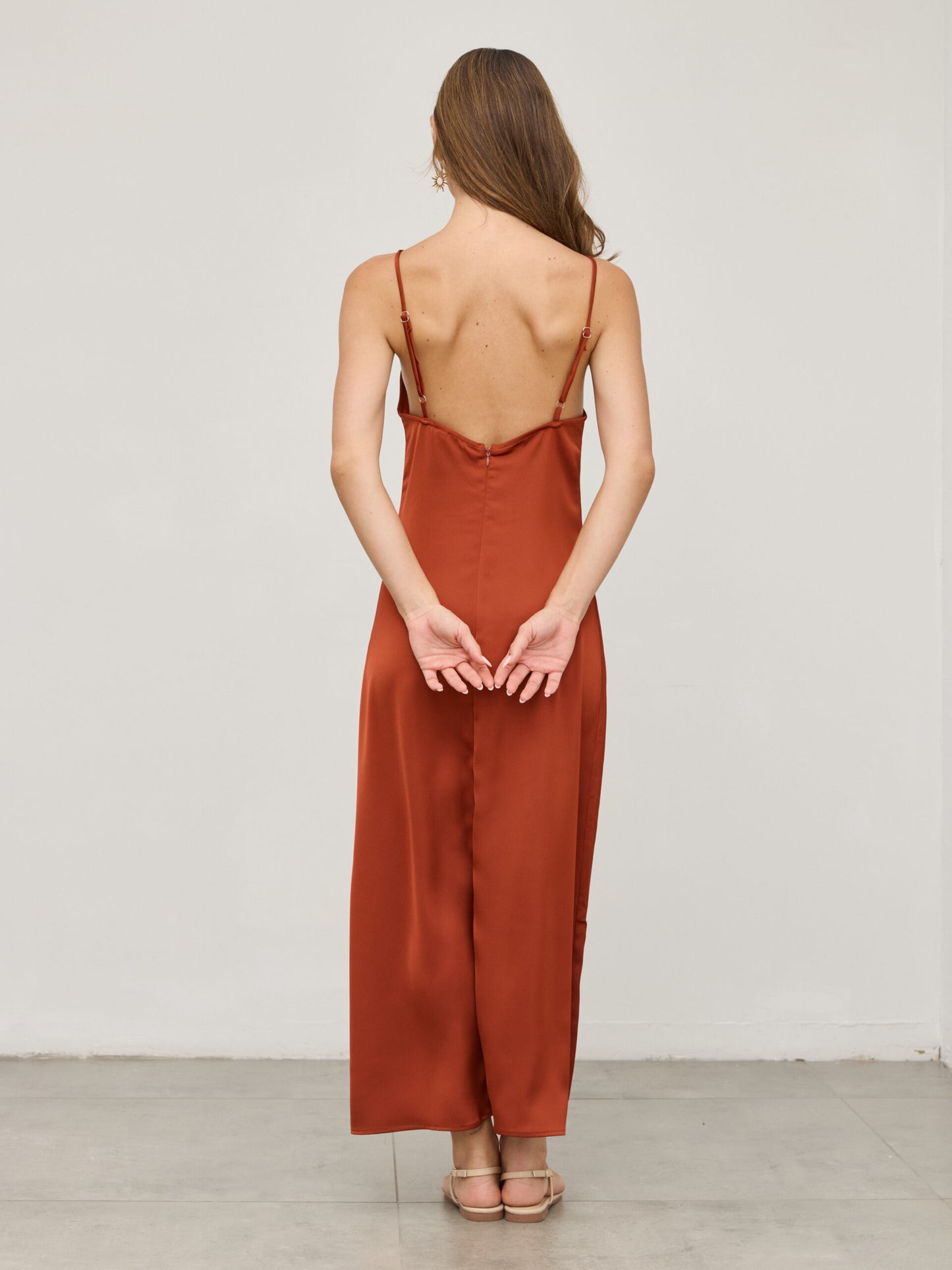 שמלת סאטן מוניקה | חמרה