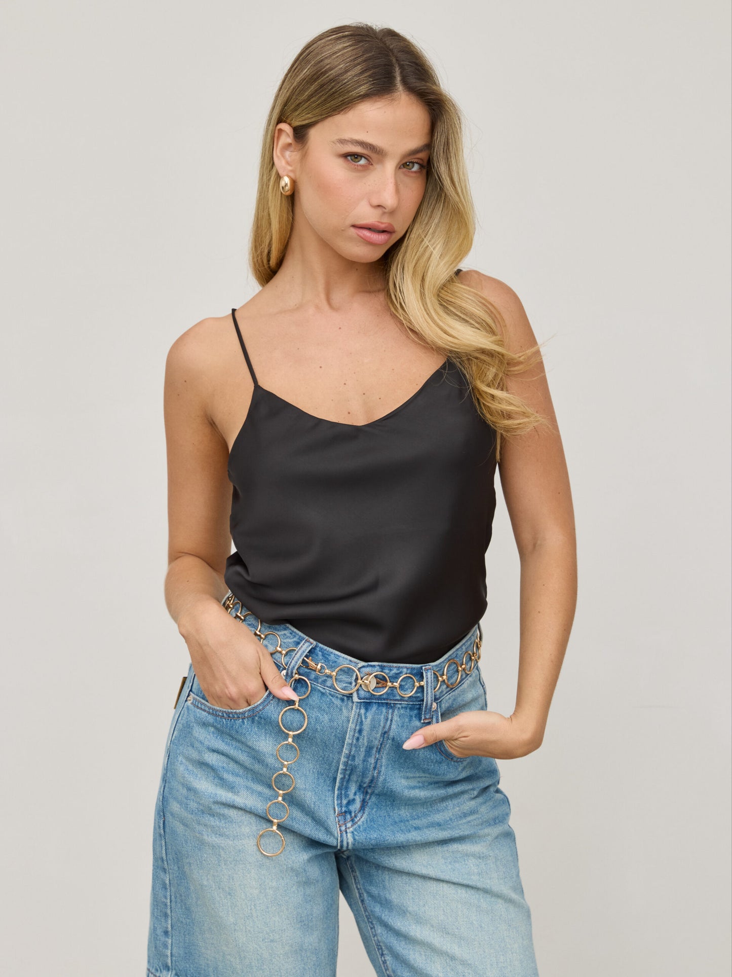 גופיית סאטן אליס | שחור