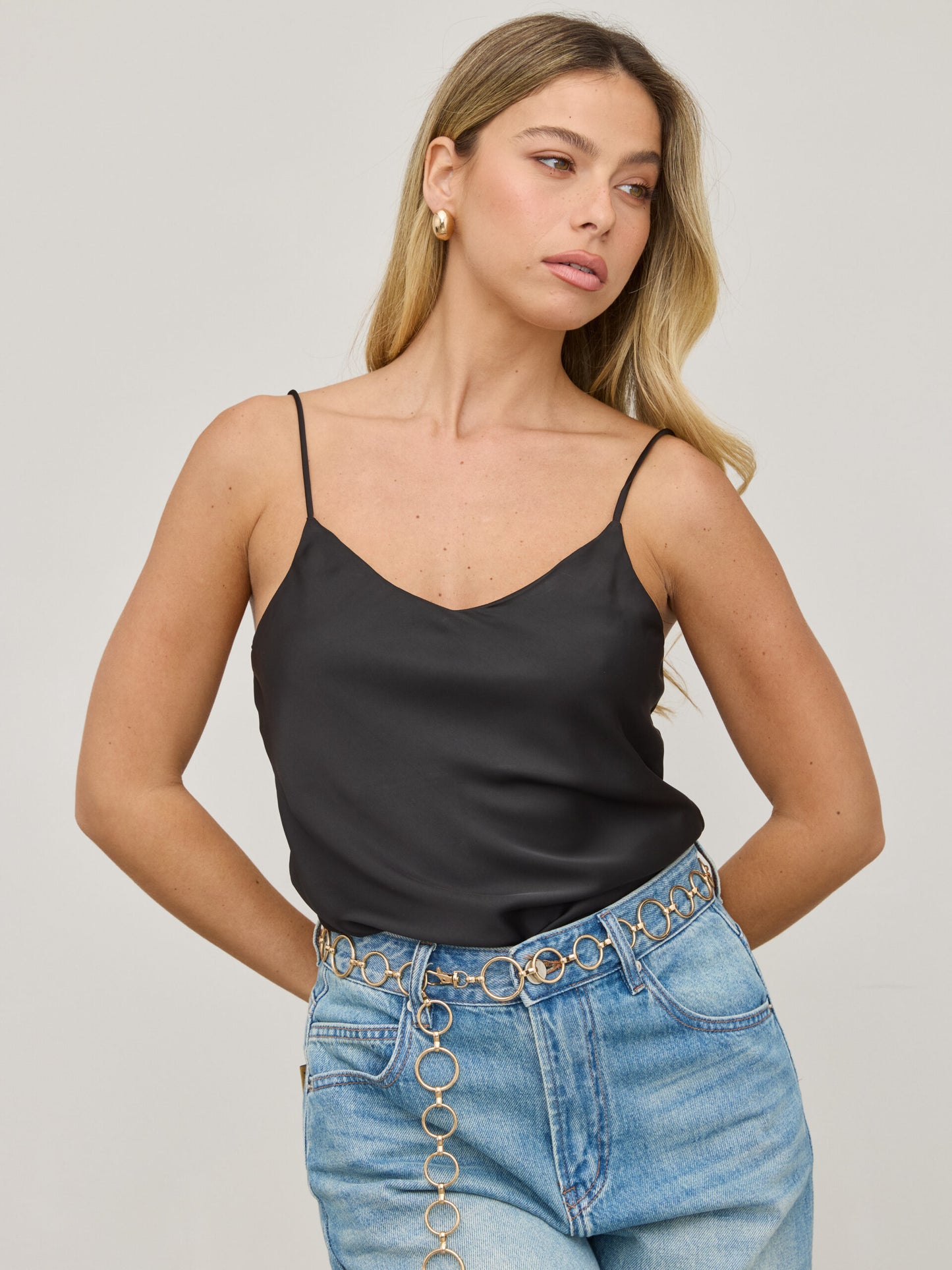 גופיית סאטן אליס | שחור