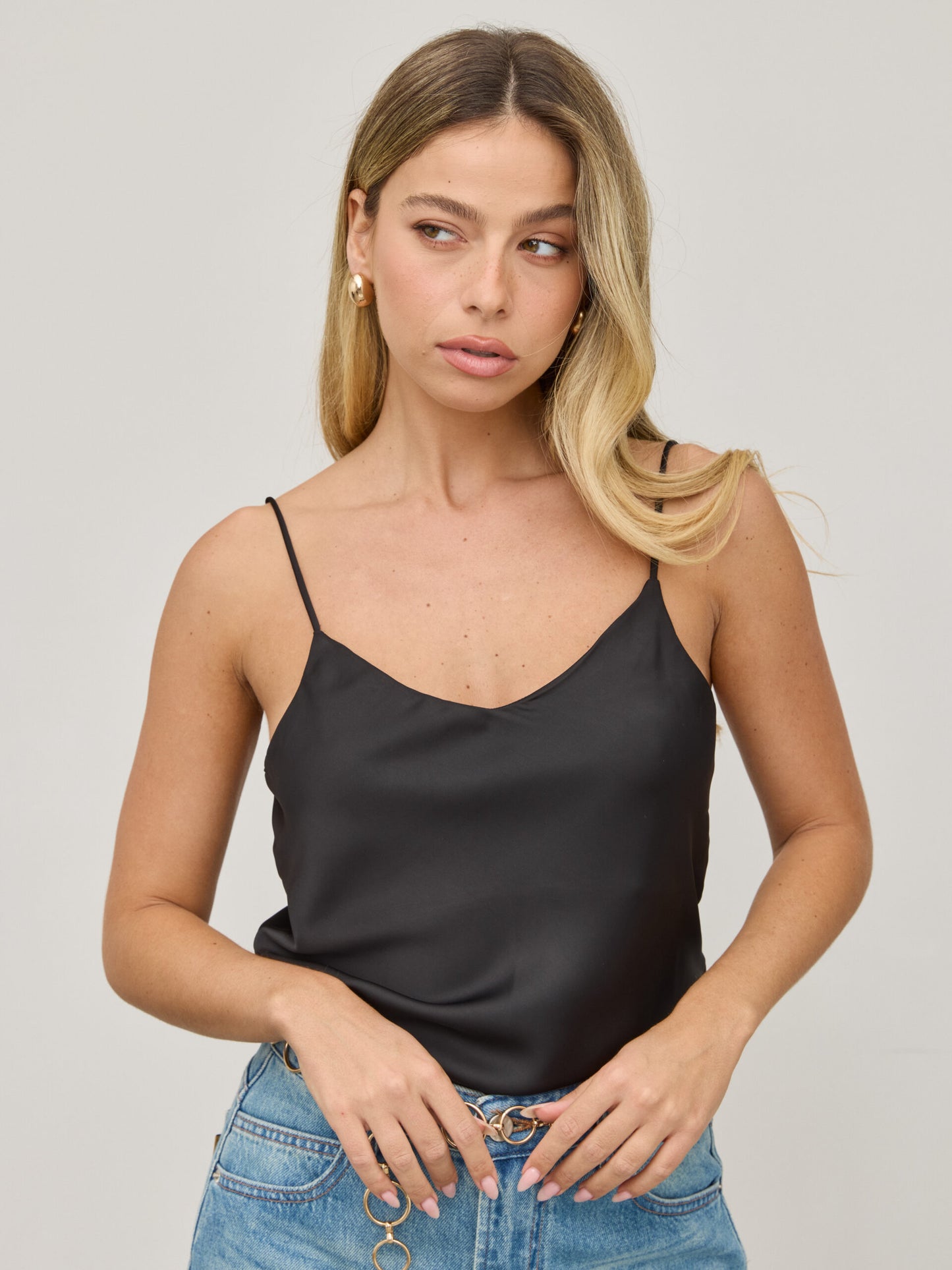 גופיית סאטן אליס | שחור