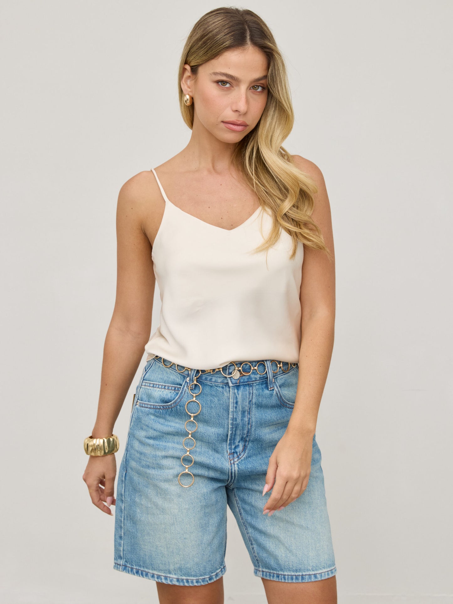 גופיית סאטן אליס | בז'