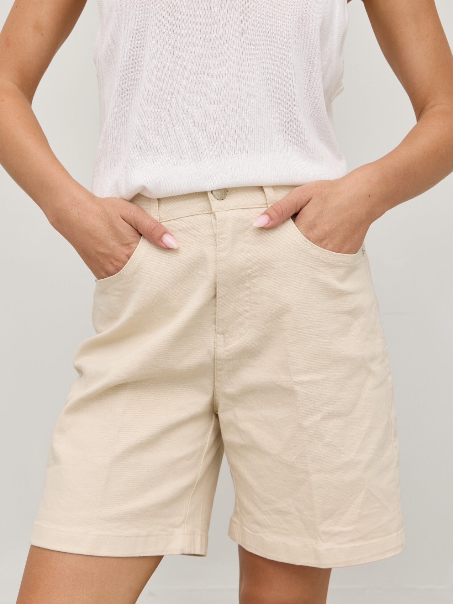 ג'ינס קצרים פול | בז'