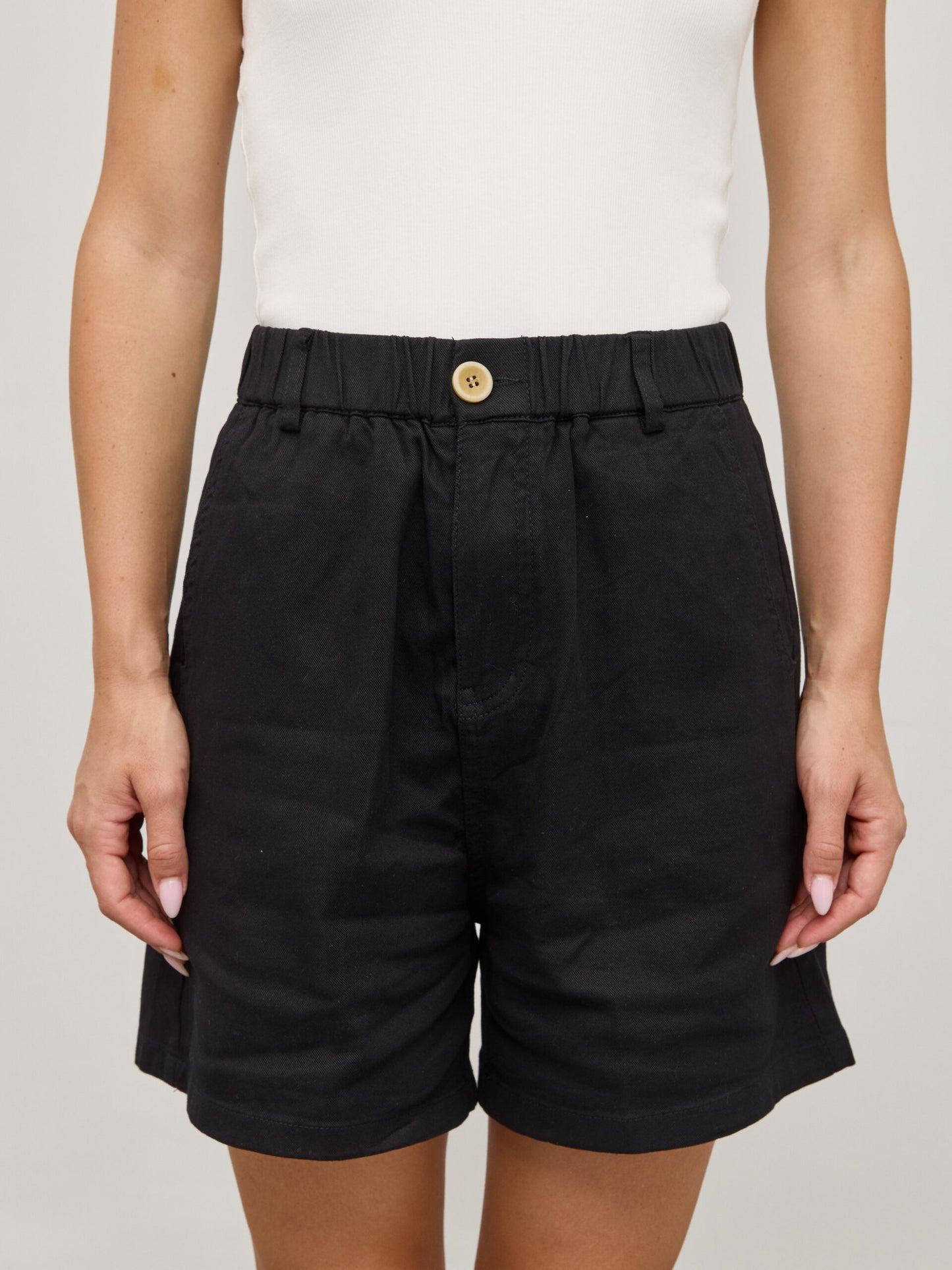 ג'ינס קצרים ארלן | שחור