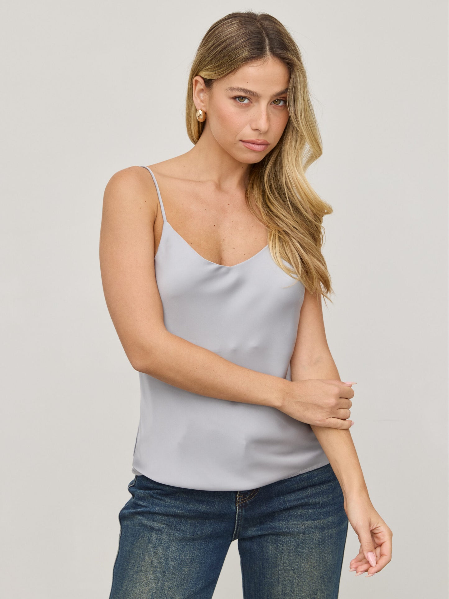 גופיית סאטן אליס | אפור