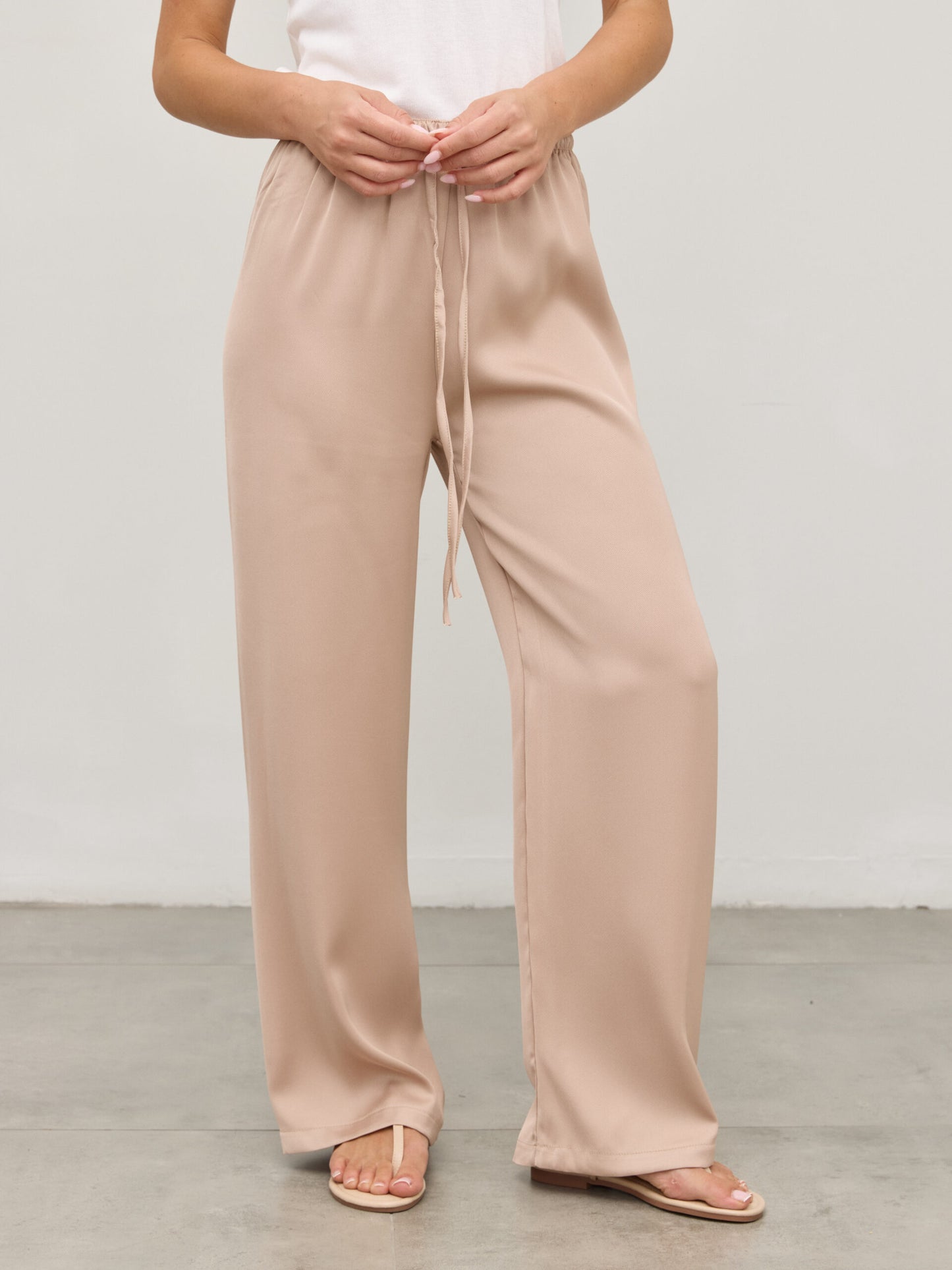 מכנסי סאטן קאי | חאקי