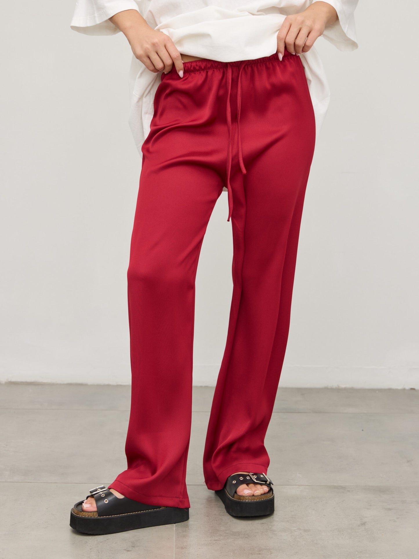 מכנסי סאטן קאי | בורדו