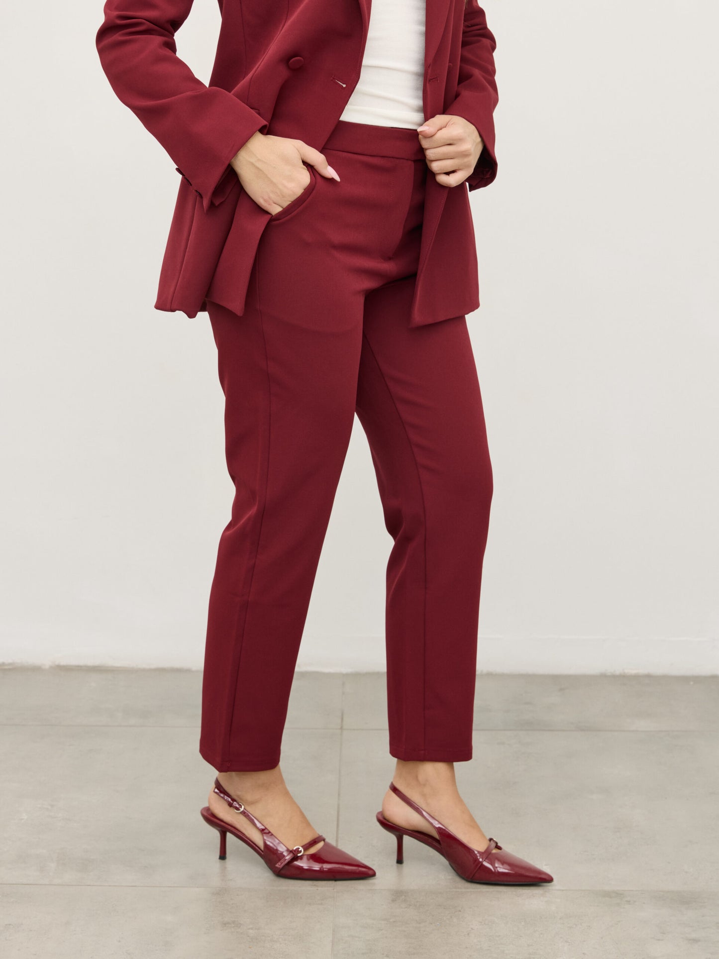 מכנסיים מחוייטים שריל | בורדו