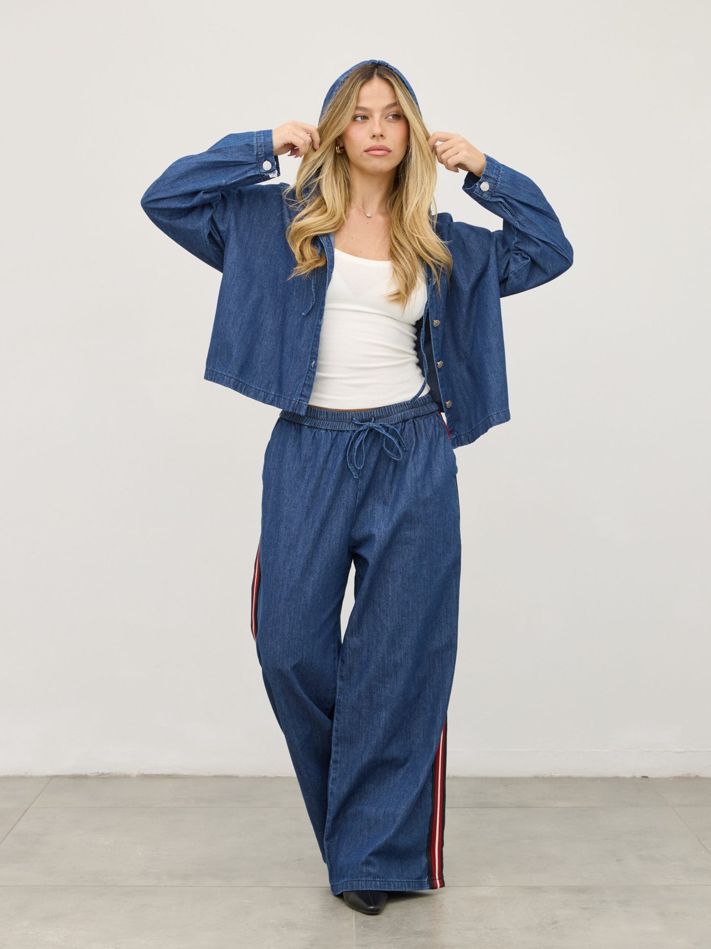 חולצת ג'ינס קפוצ'ון פלינט | כחול