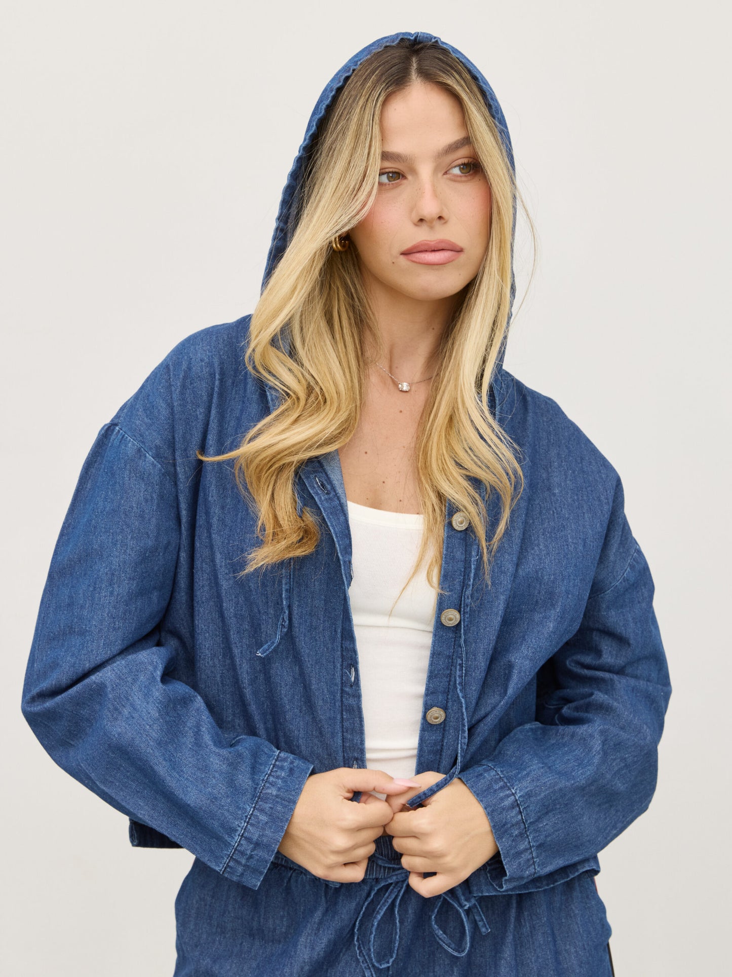 חולצת ג'ינס קפוצ'ון פלינט | כחול
