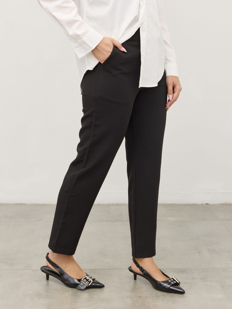 מכנסיים מחוייטים שריל | שחור