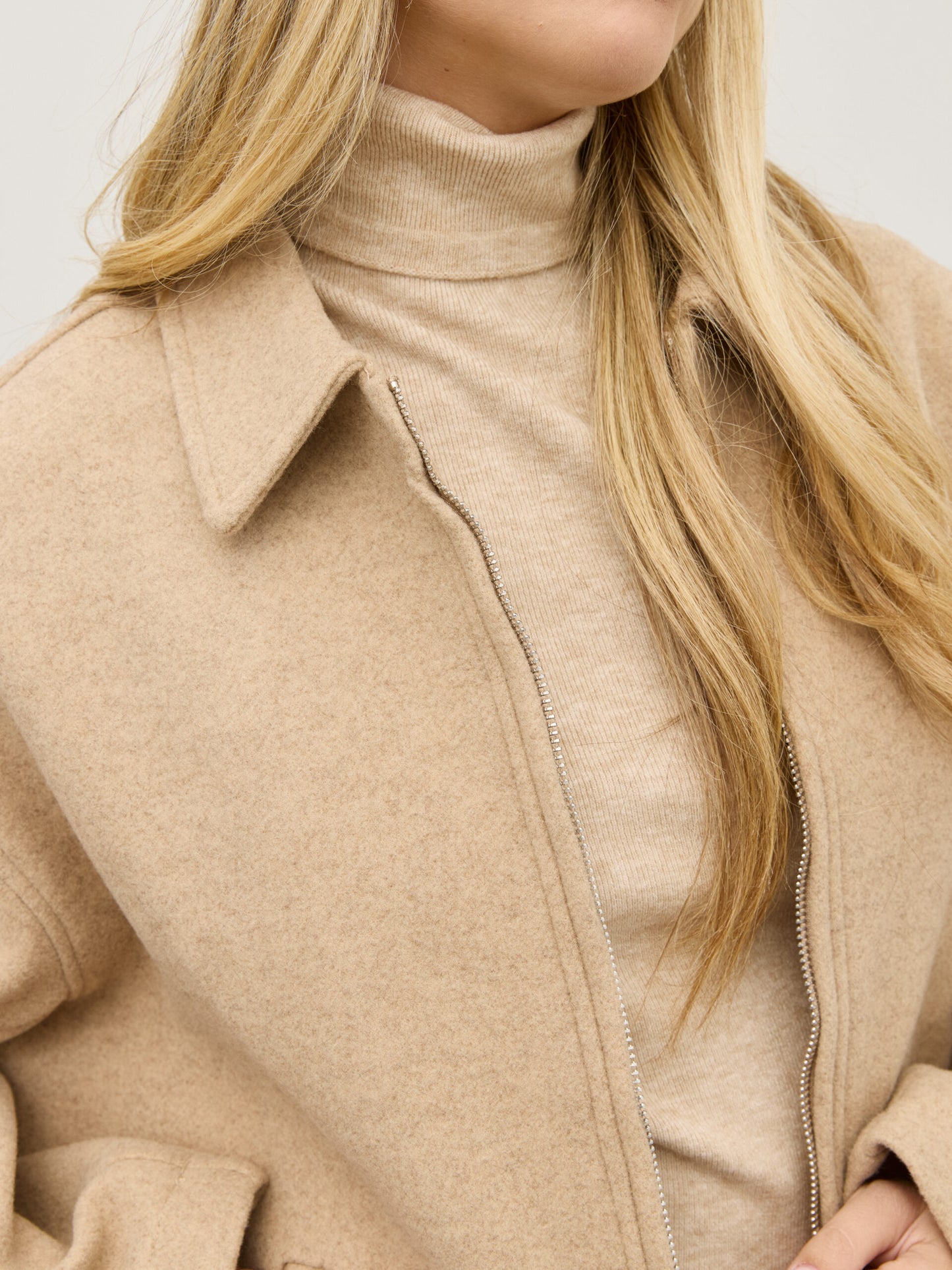 ג'קט דמוי לבד בוני | בז