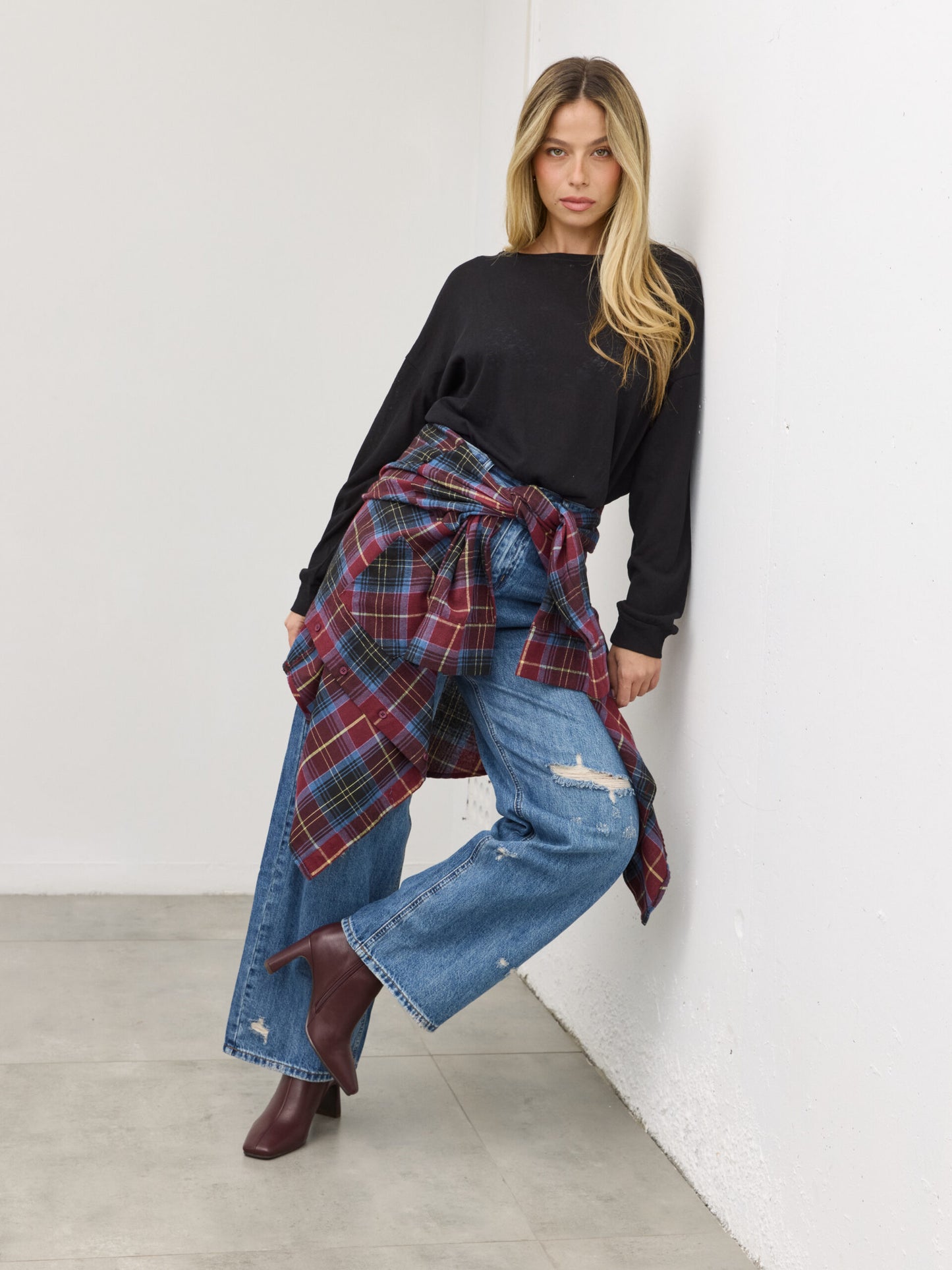 מכנסי ג'ינס קרעים דנבר | כחול