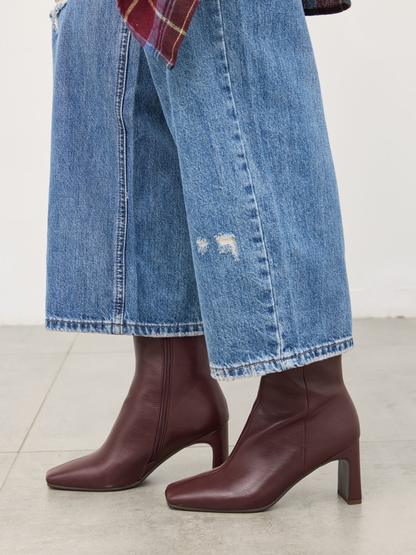 מגפוני עקב אודל | בורדו