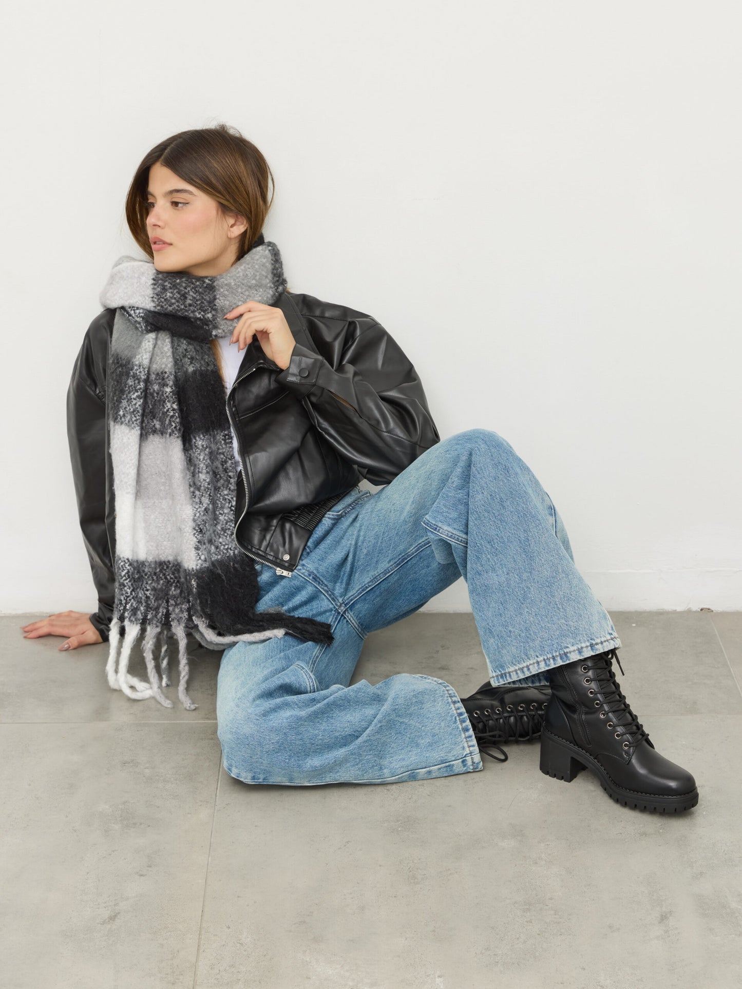 מגפי טרקטור שרוכים אליירה | שחור