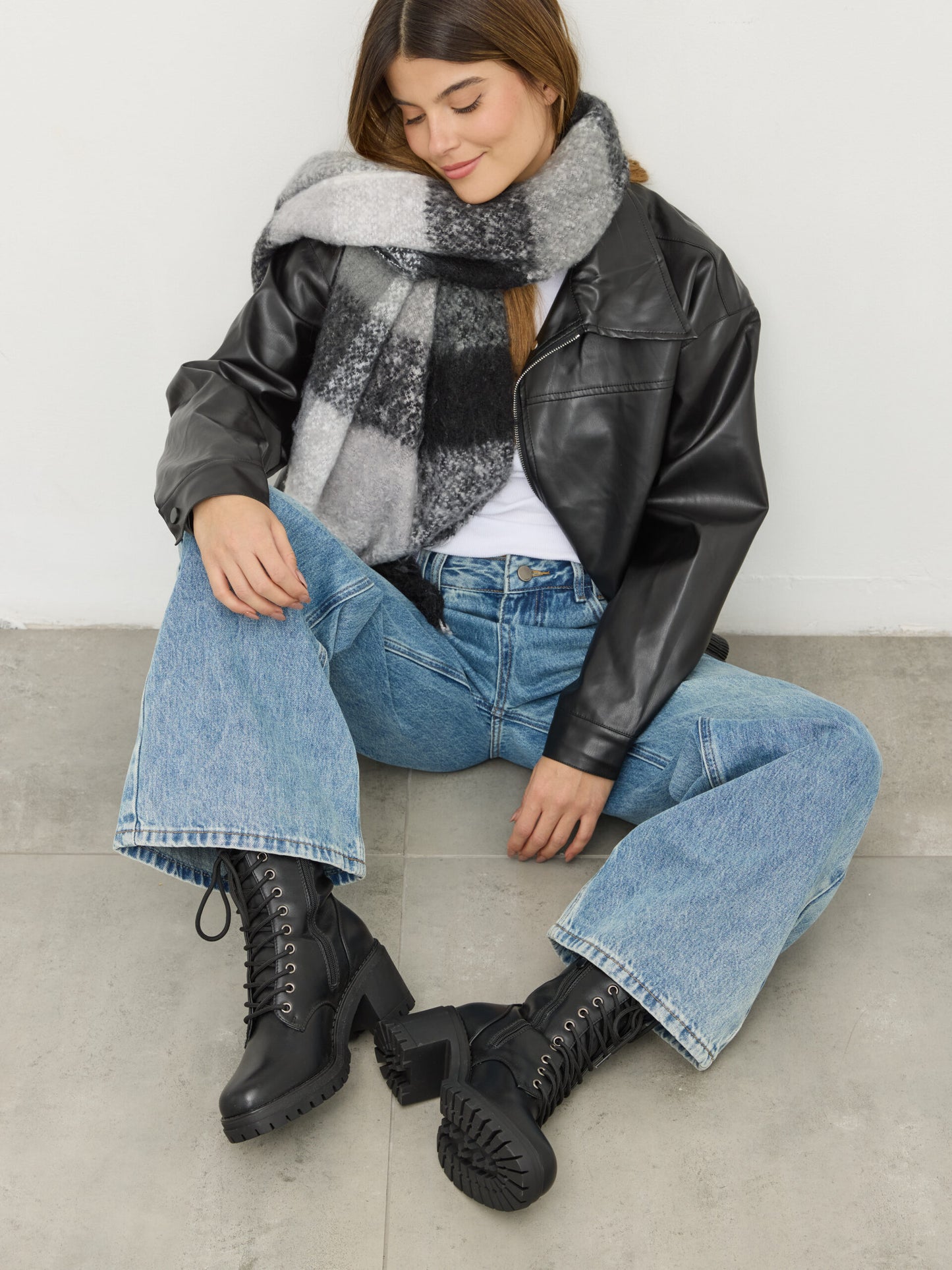 מגפי טרקטור שרוכים אליירה | שחור