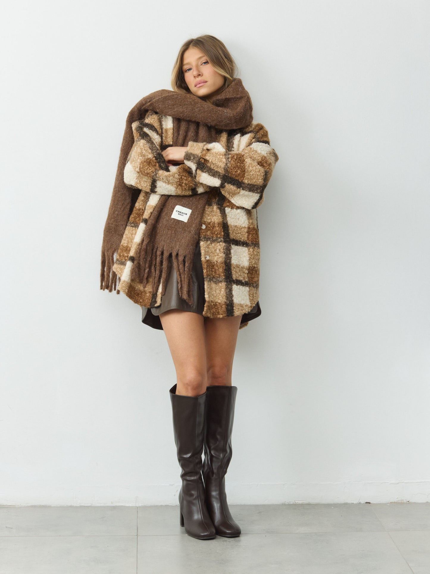 ג'קט דמוי לבד משבצות לוז | חום