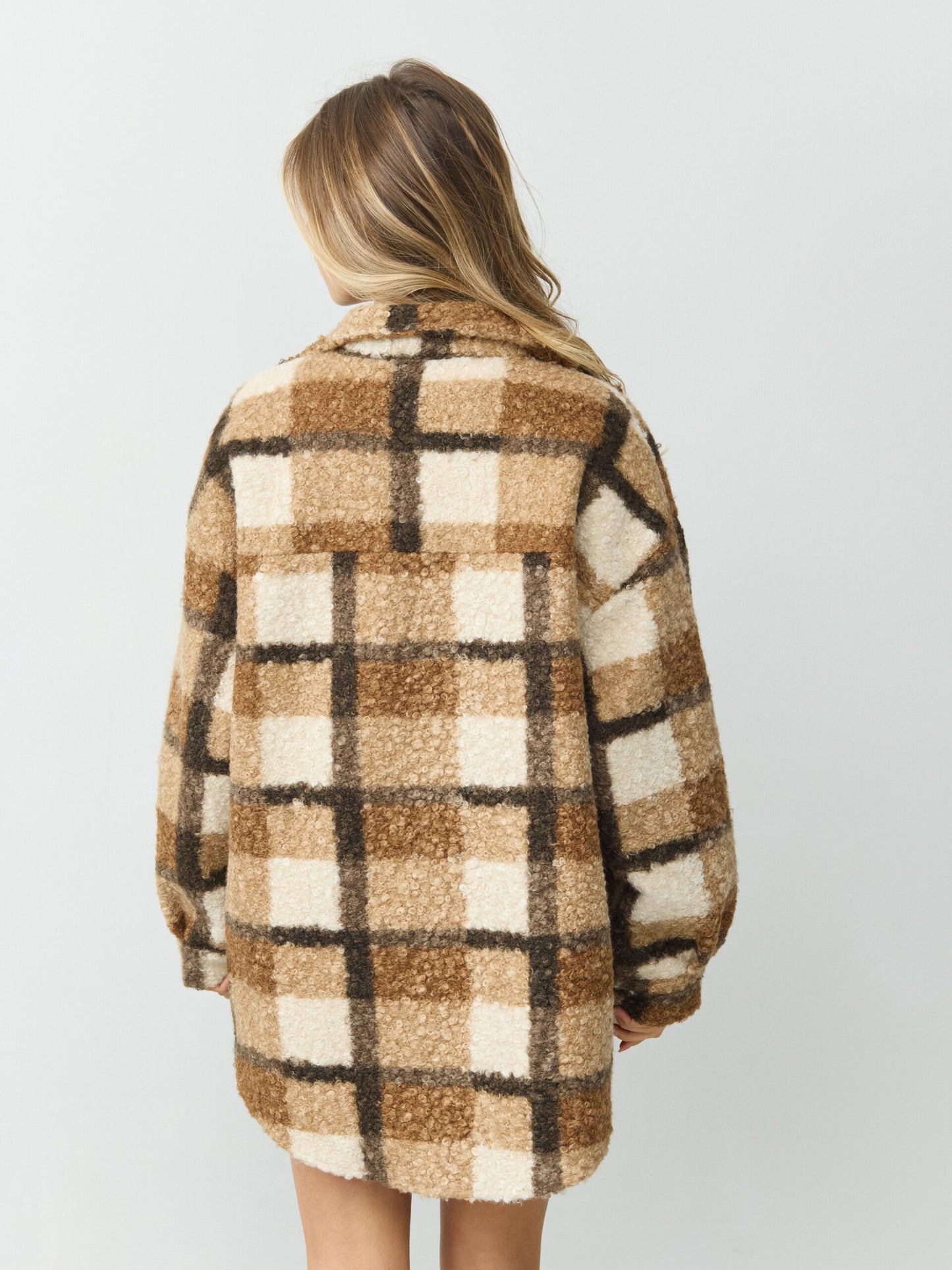 ג'קט דמוי לבד משבצות לוז | חום