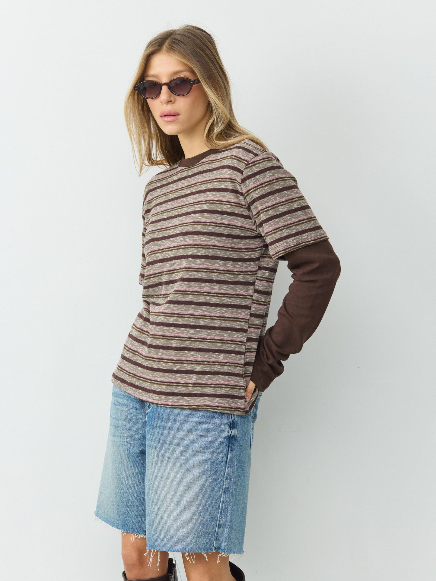 טישירט שתי שכבות פסים מיידן | חום