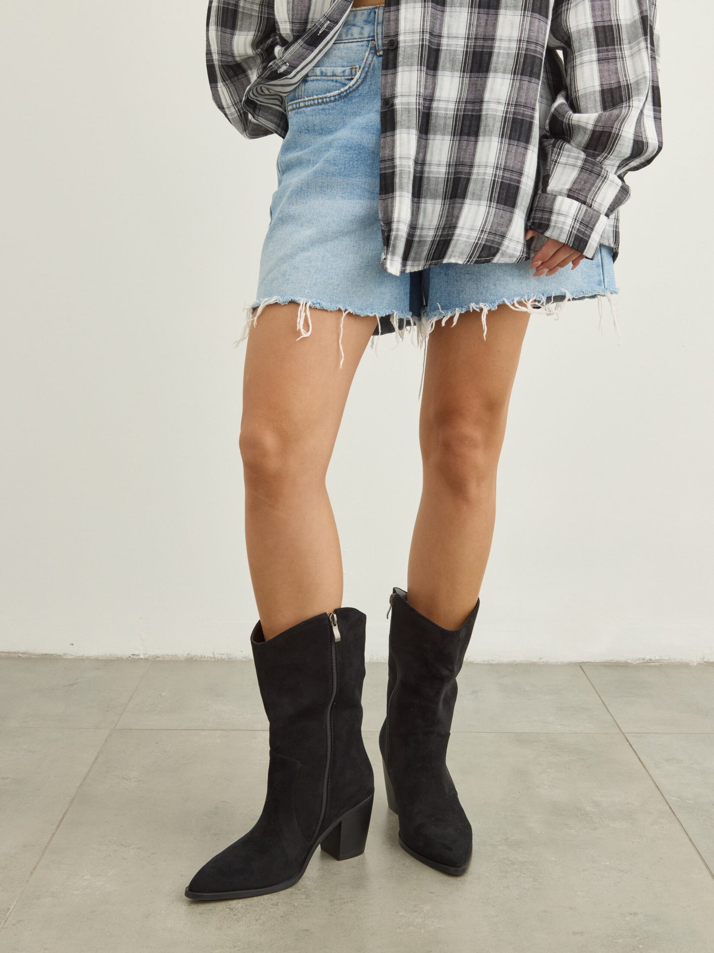 מגפי בוקרים דמוי זמש ג'מה | שחור