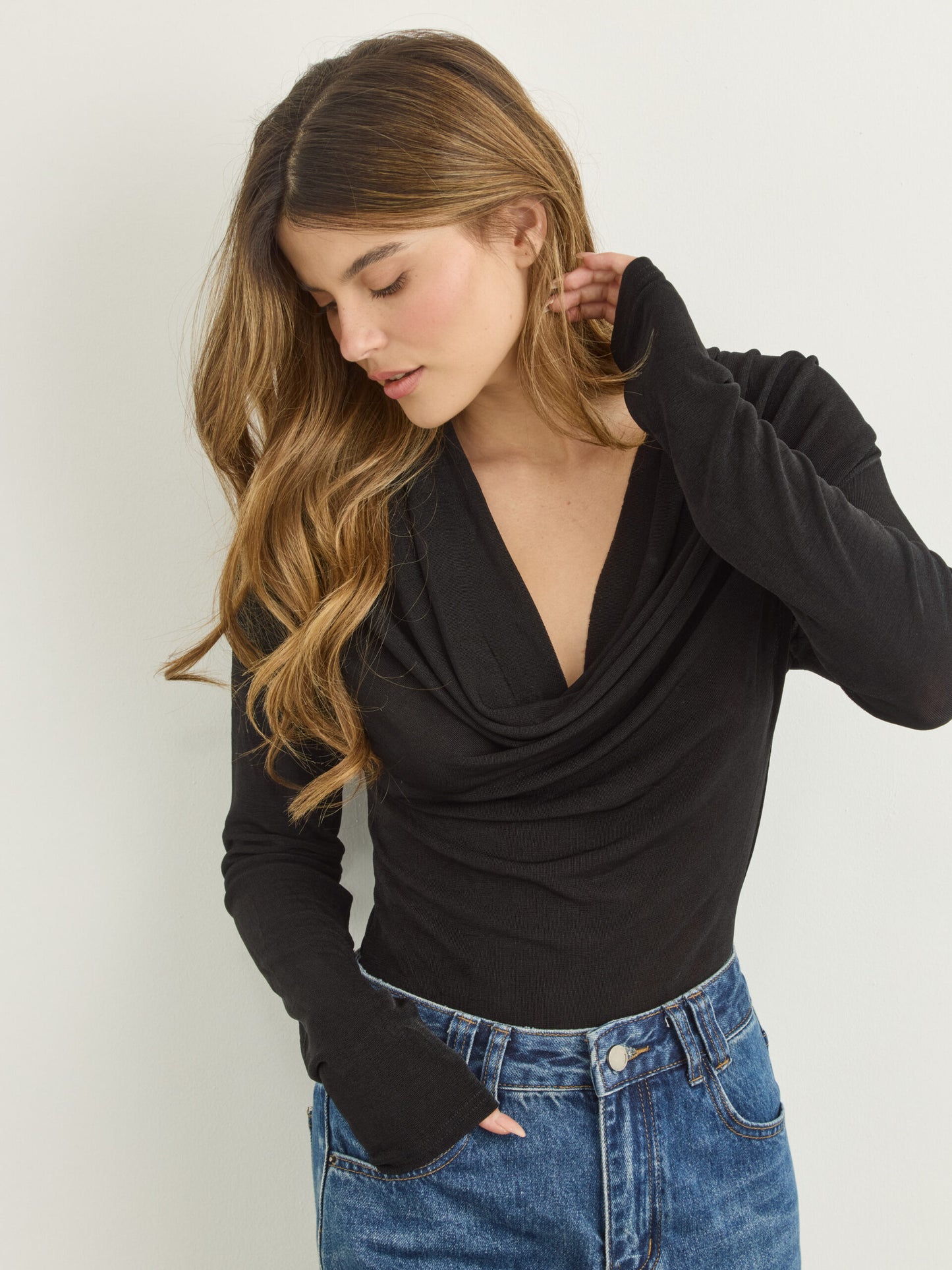 בגד גוף צווארון נשפך דילן | שחור