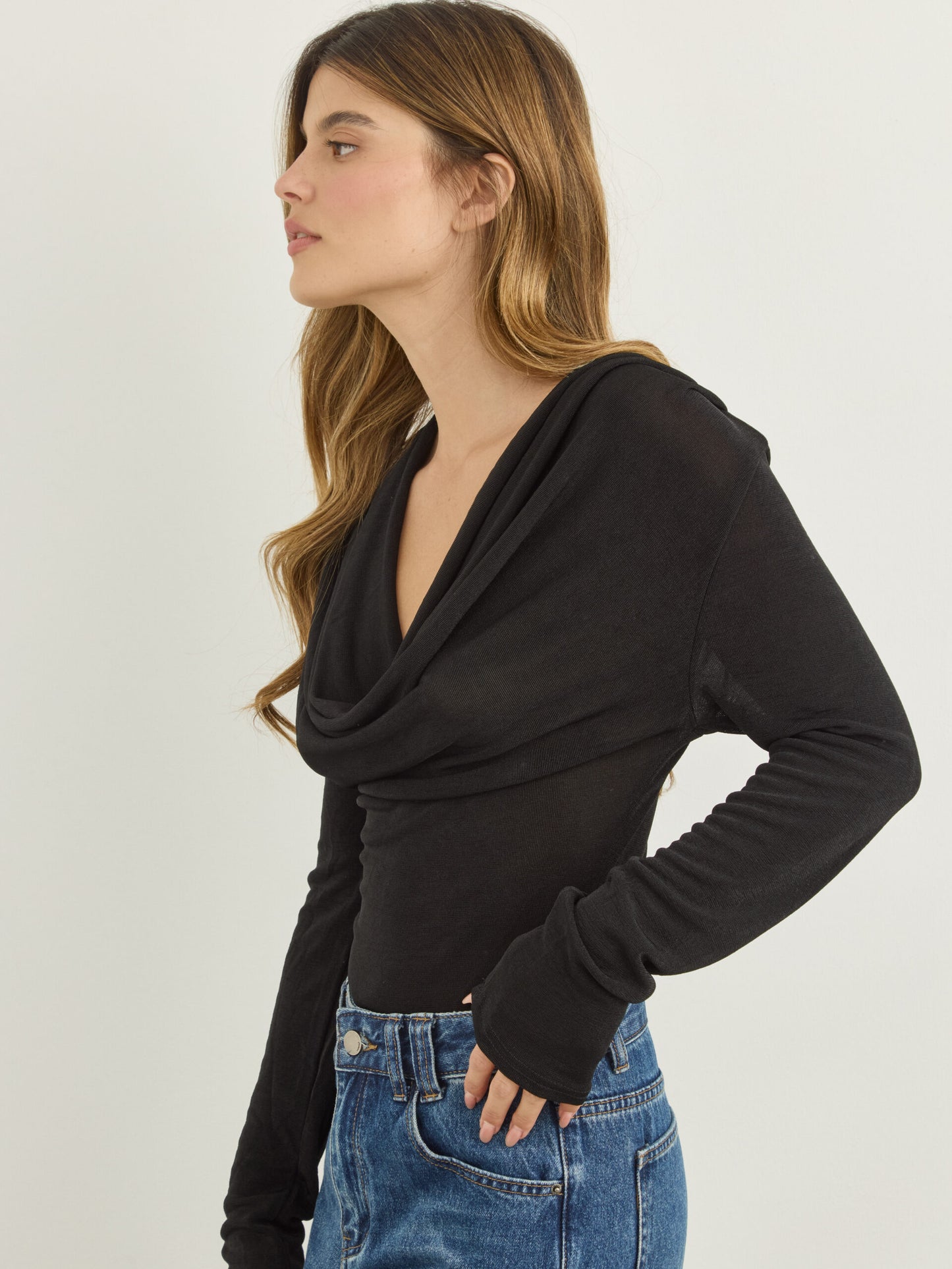 בגד גוף צווארון נשפך דילן | שחור