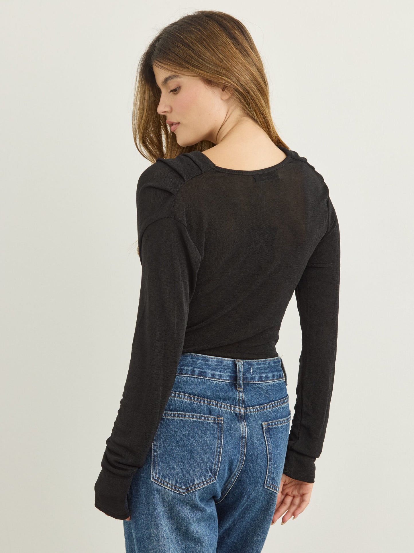 בגד גוף צווארון נשפך דילן | שחור